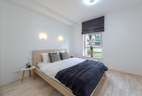 Minimalist Aesthetic Bedroom (Instagram-Ready)