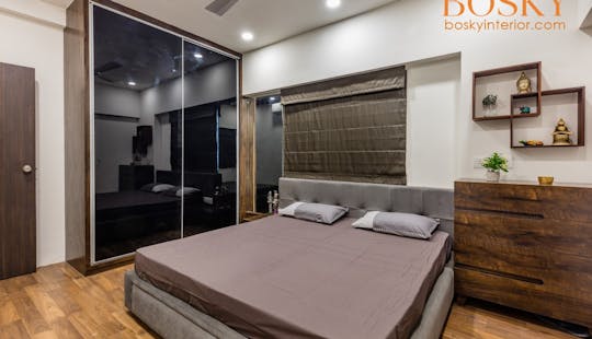 Lacquered Glass Wardrobe