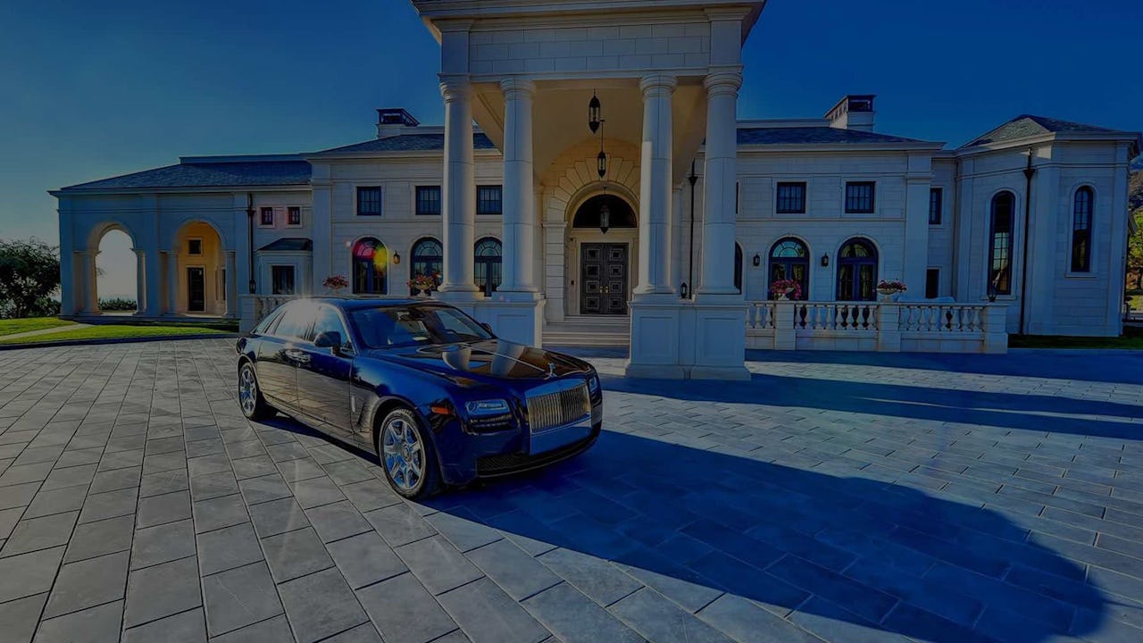 How to Build a 7-figure Business as a Solopreneur