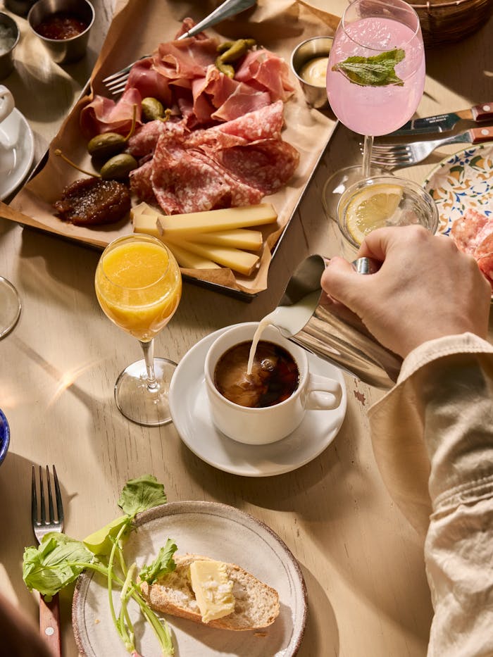 Boulebar Brunch & Boule restaurant view