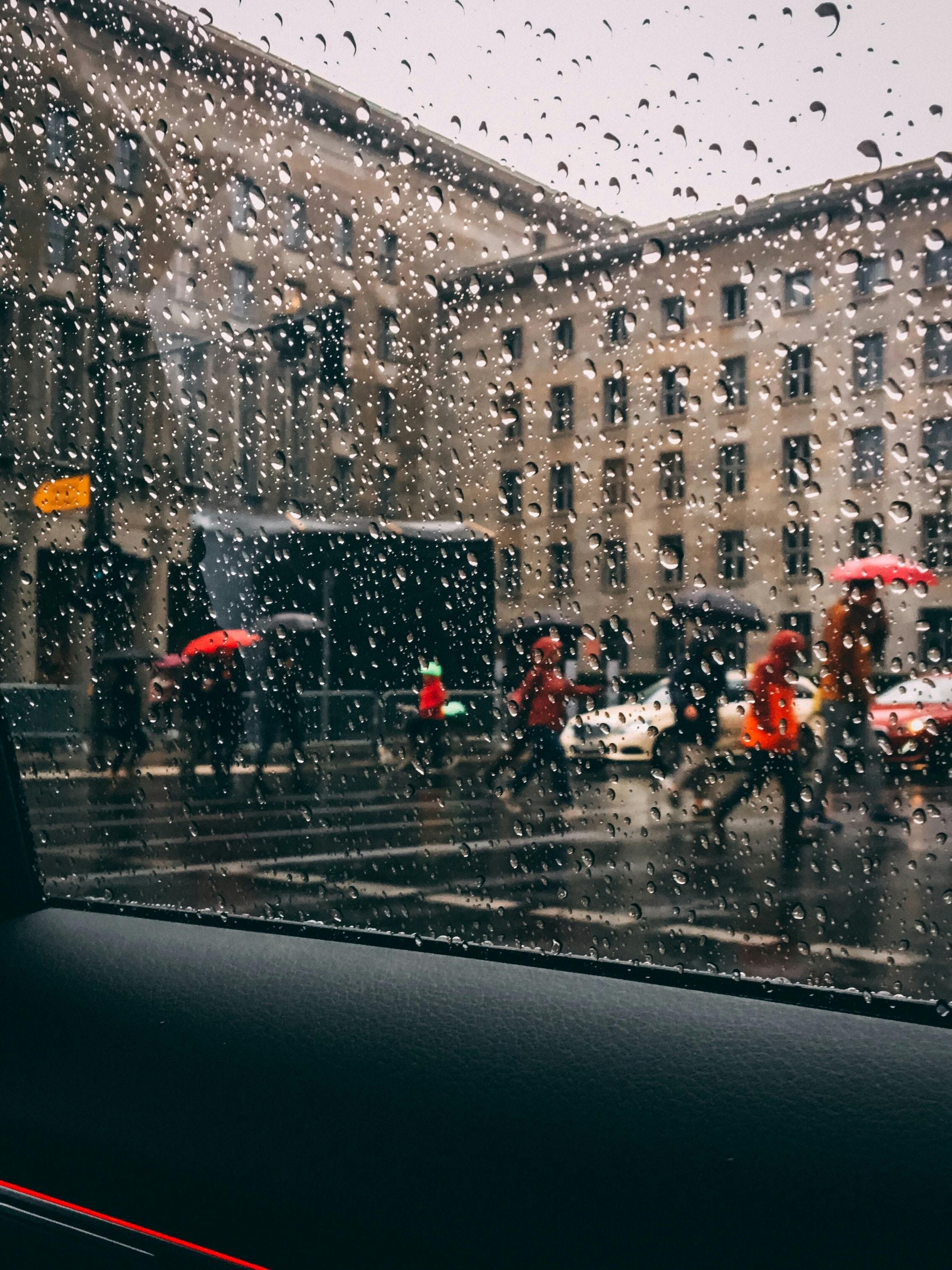 Rainy day in Berlin : r/photographs