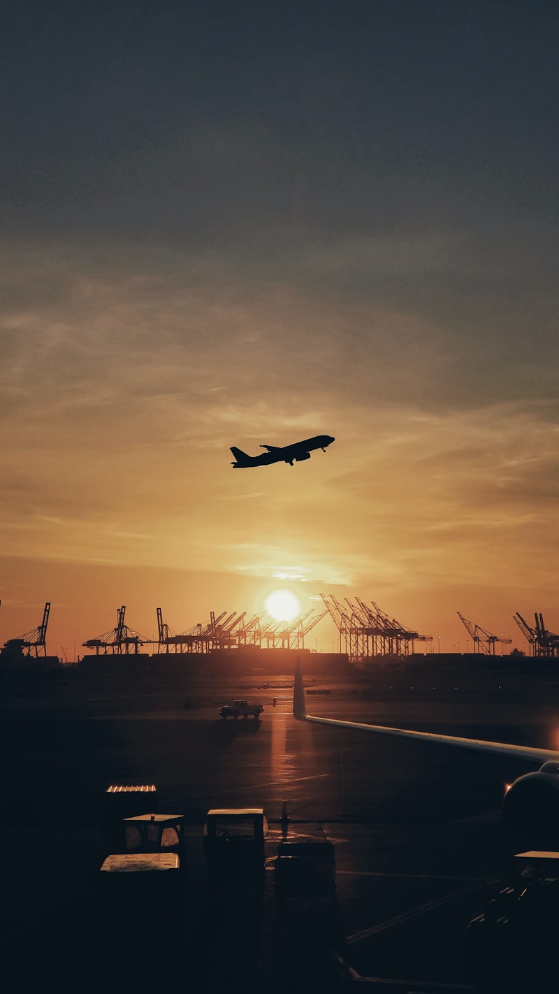 Plane flying over Newark Airport