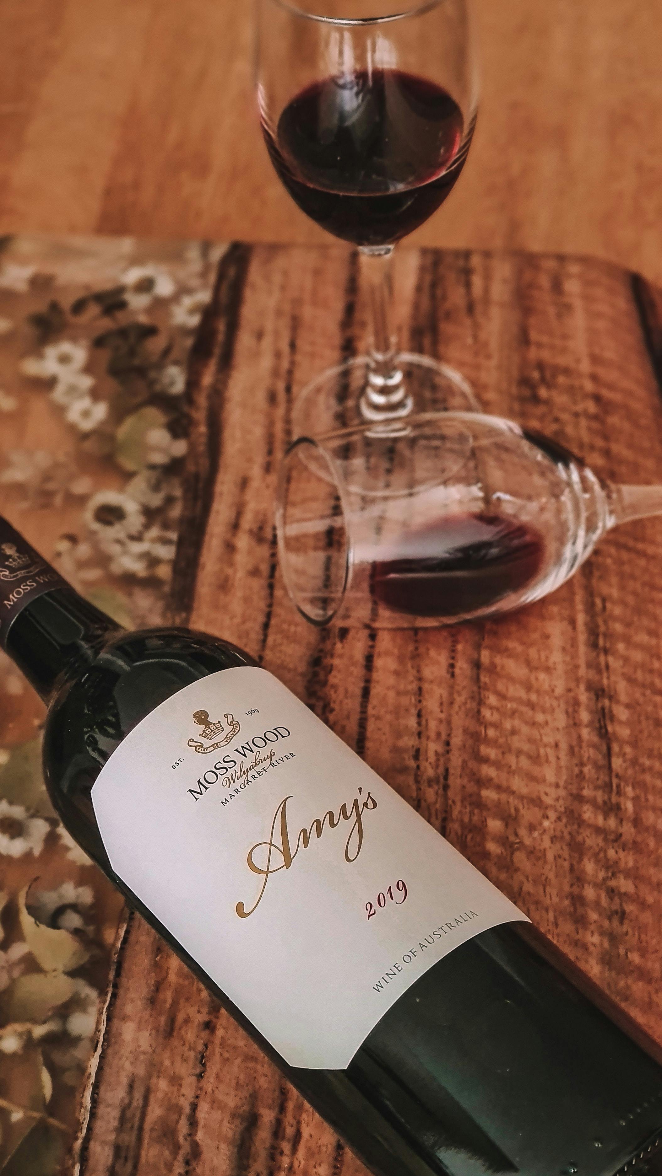 Red wine tasting in Perth