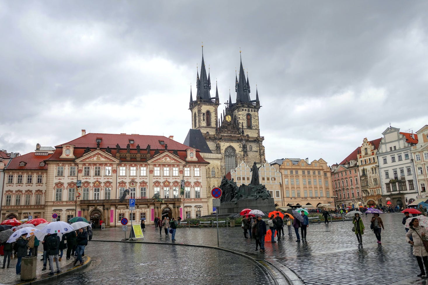 Itinerary for a rainy day in Prague