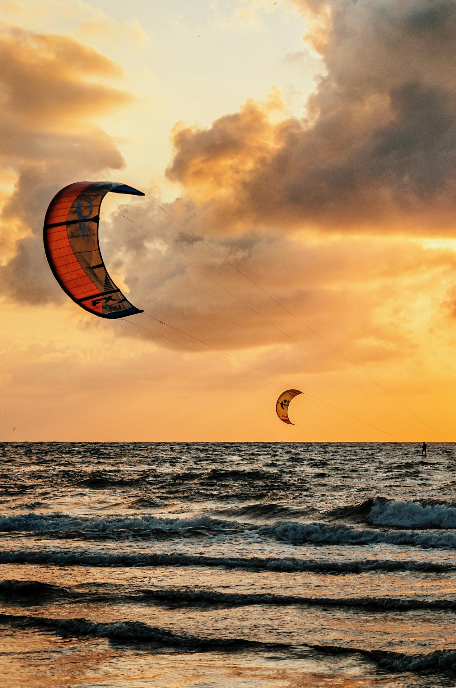 Kite surfing in Valencia