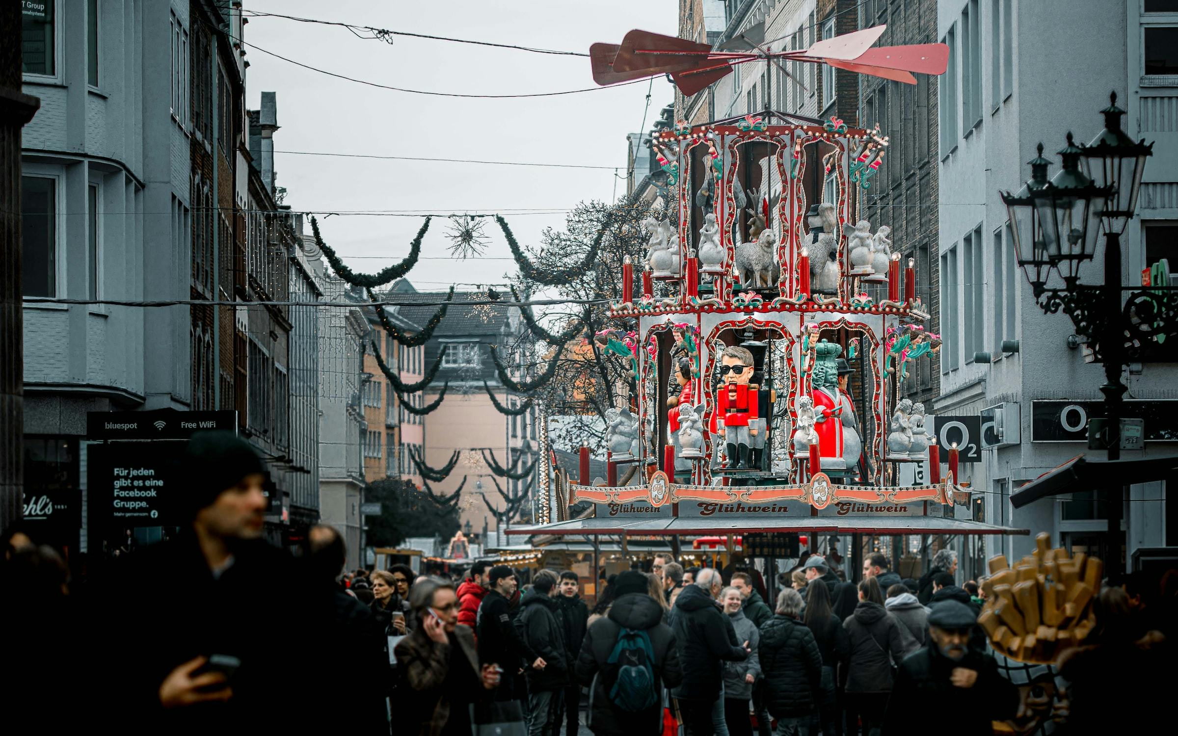 Dusseldorf Christmas Market The Complete Guide Bounce