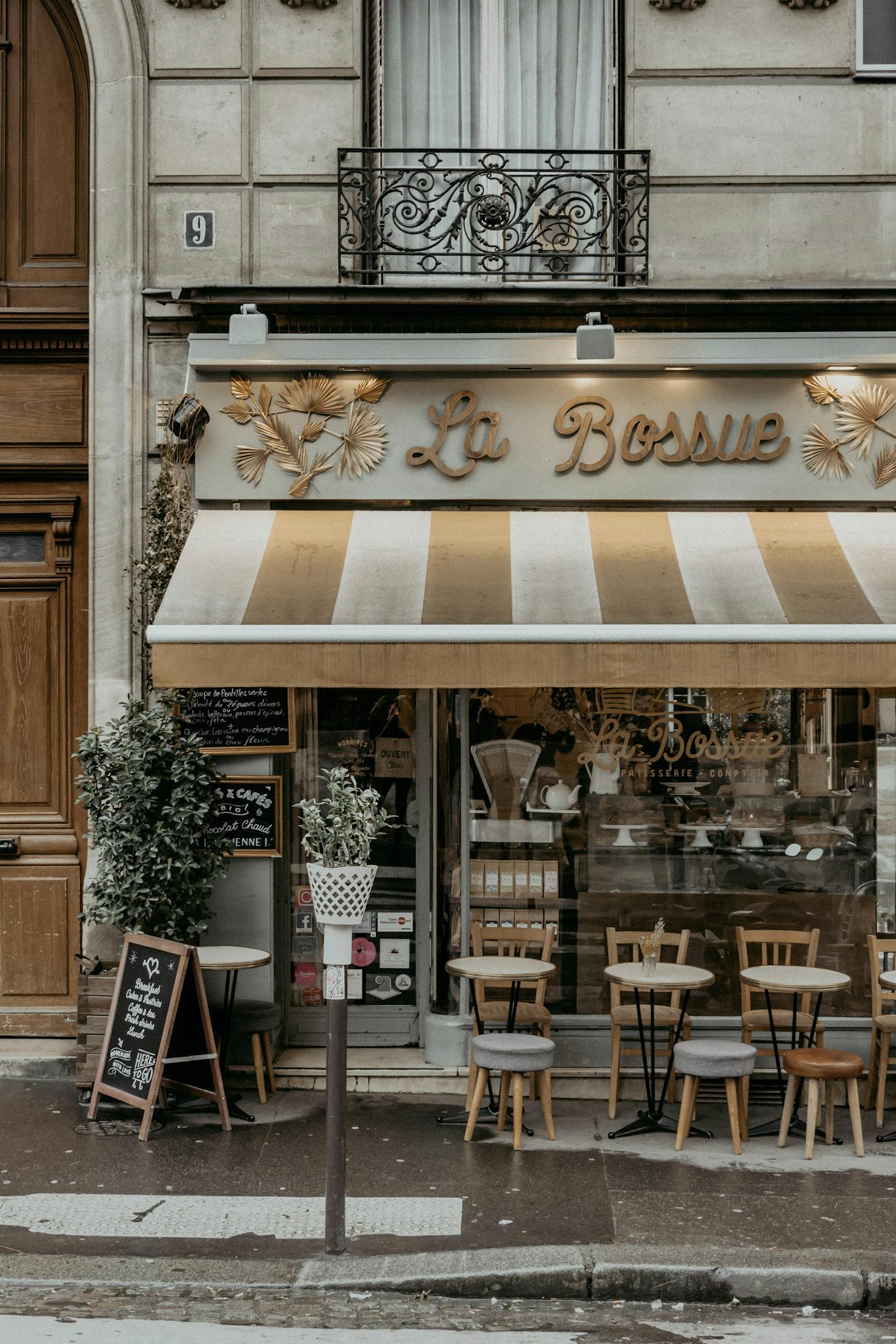 Paris work-friendly coffee shops