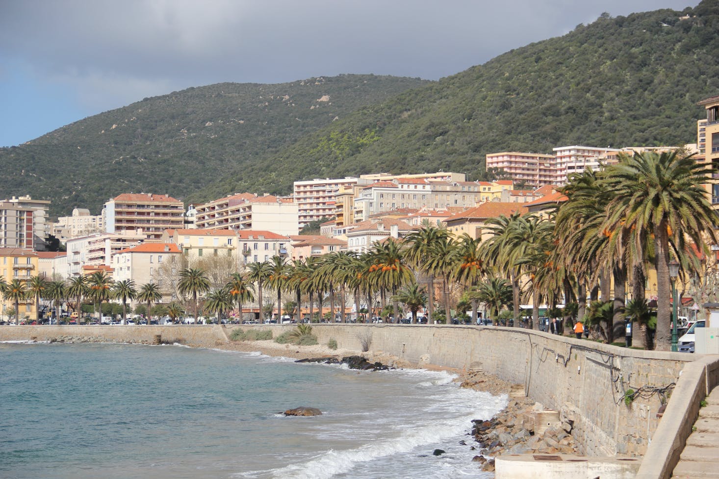 Luggage storage Ajaccio 