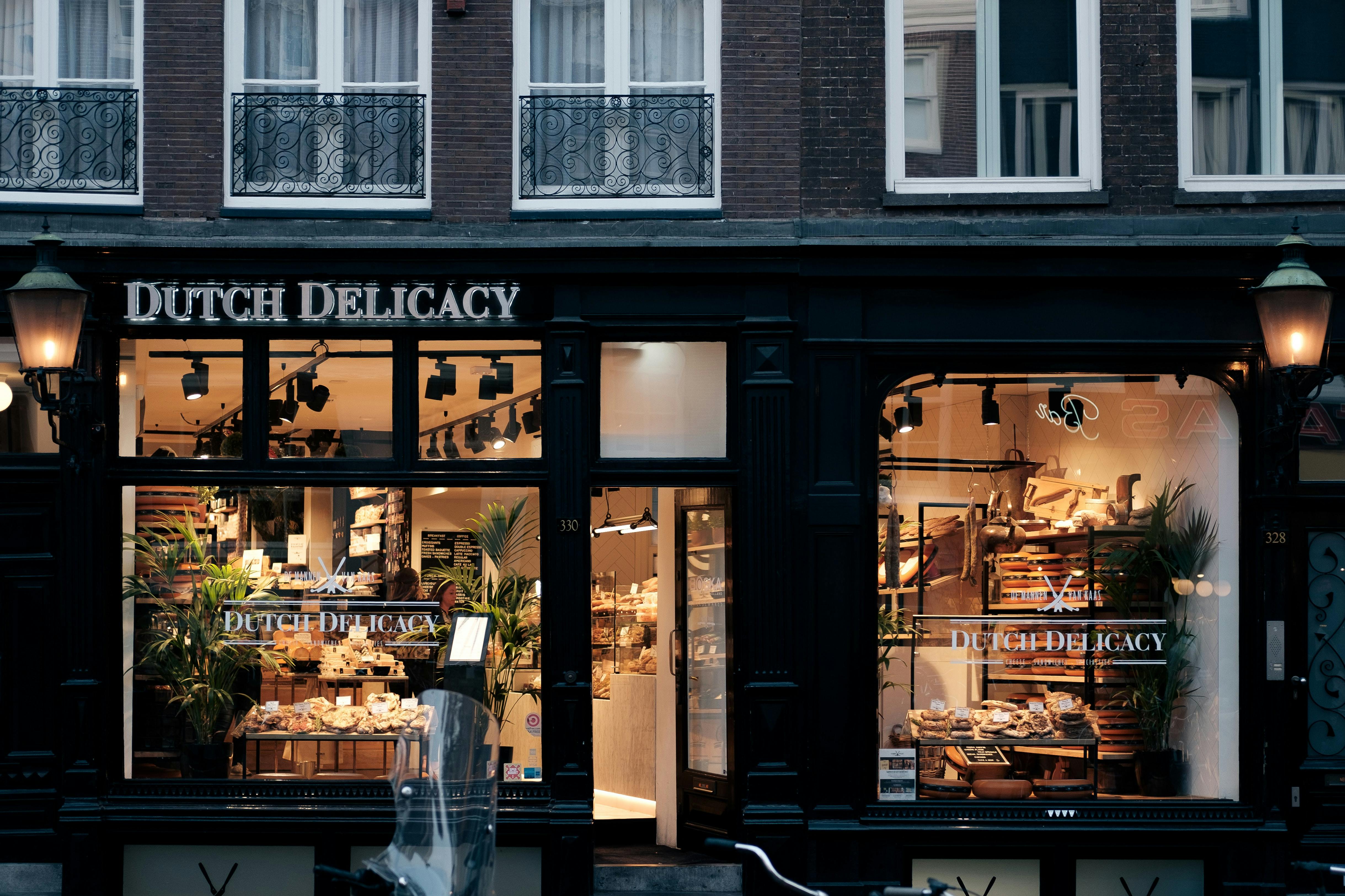 vastleggen Overweldigen dutje Everything You Need To Know About Shopping In Amsterdam - Bounce