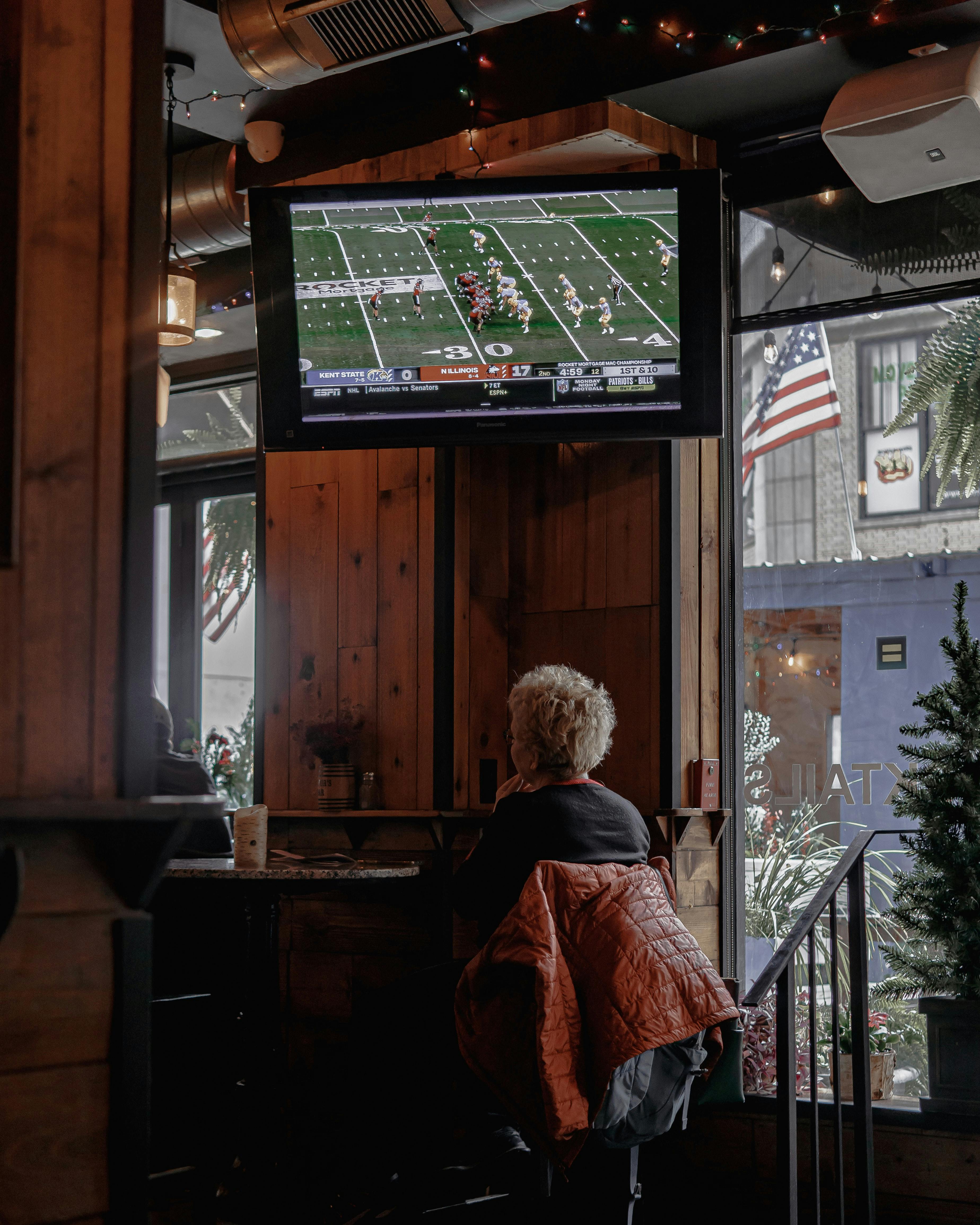 Scenic sports bars in Philadelphia