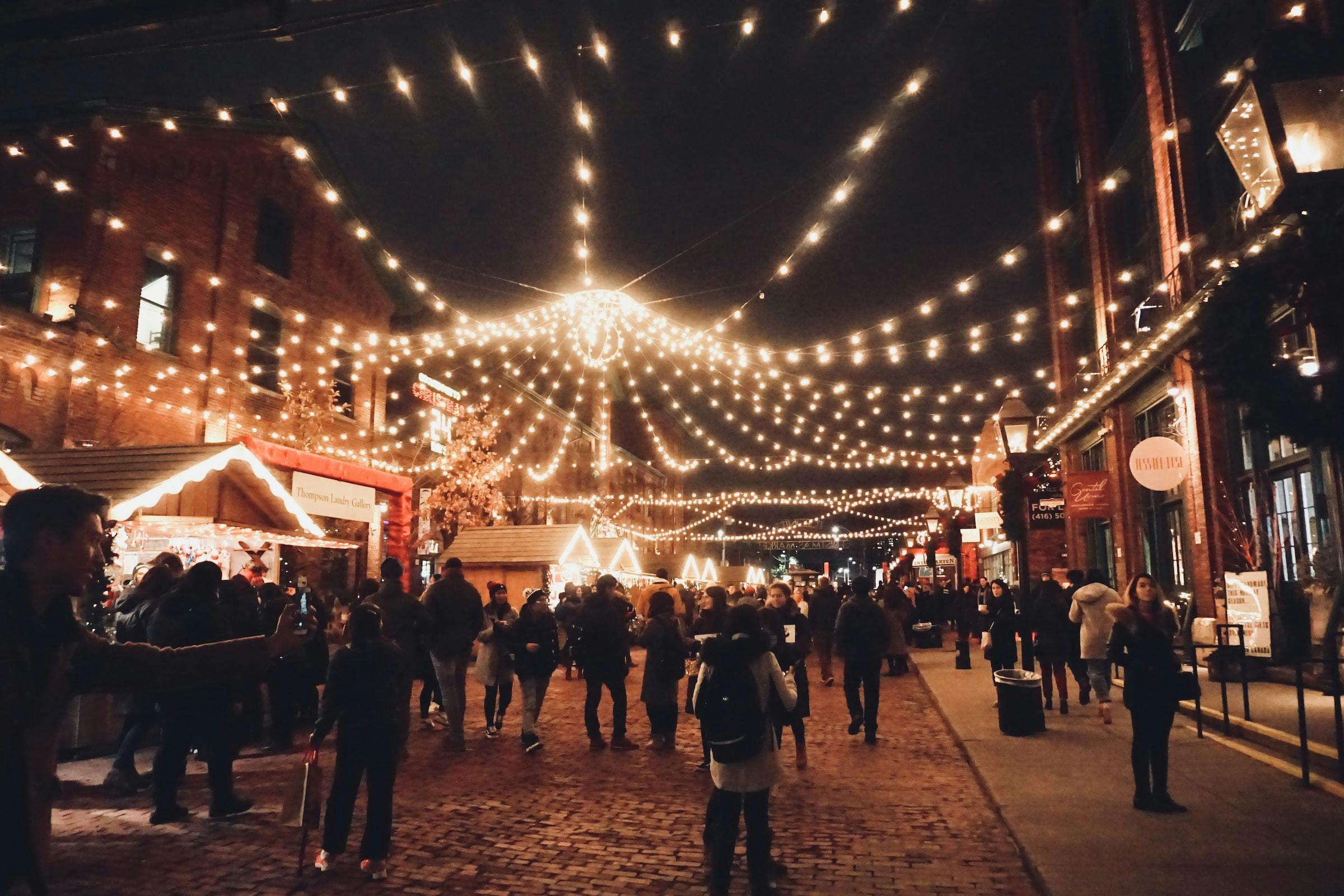 Toronto Christmas Market The Complete Guide Bounce