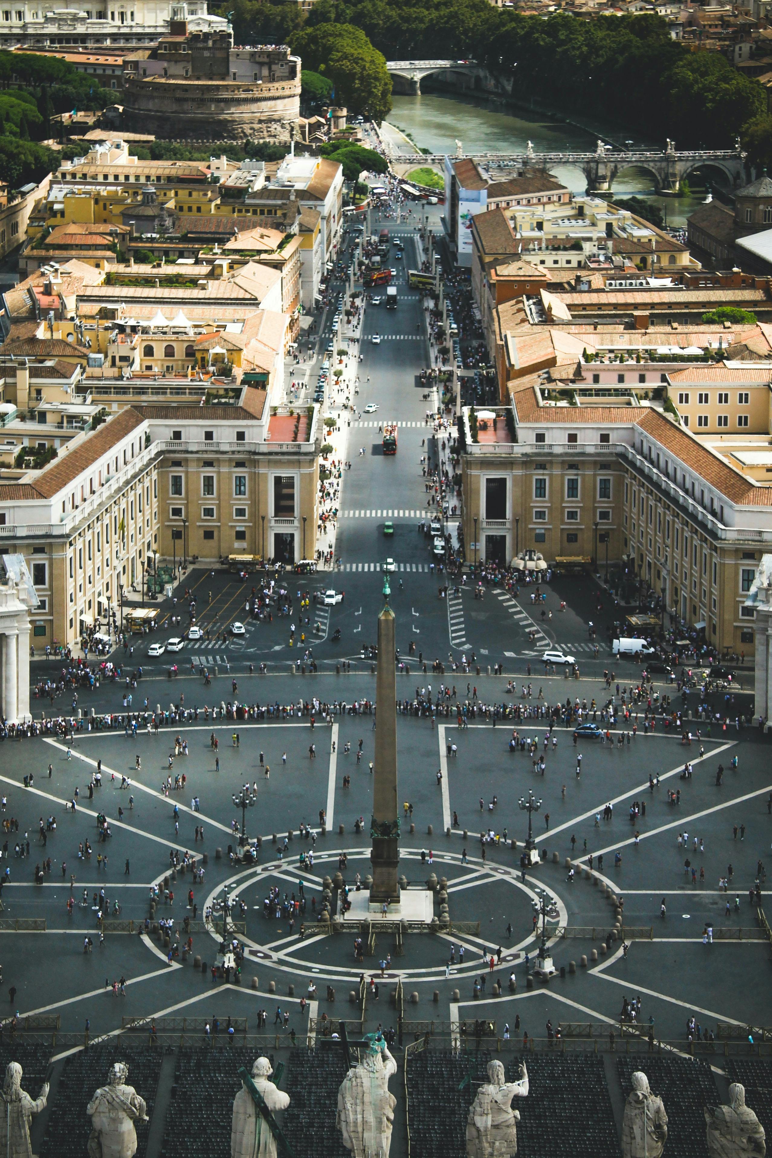 A Guide to Vatican City, the Smallest City in the World