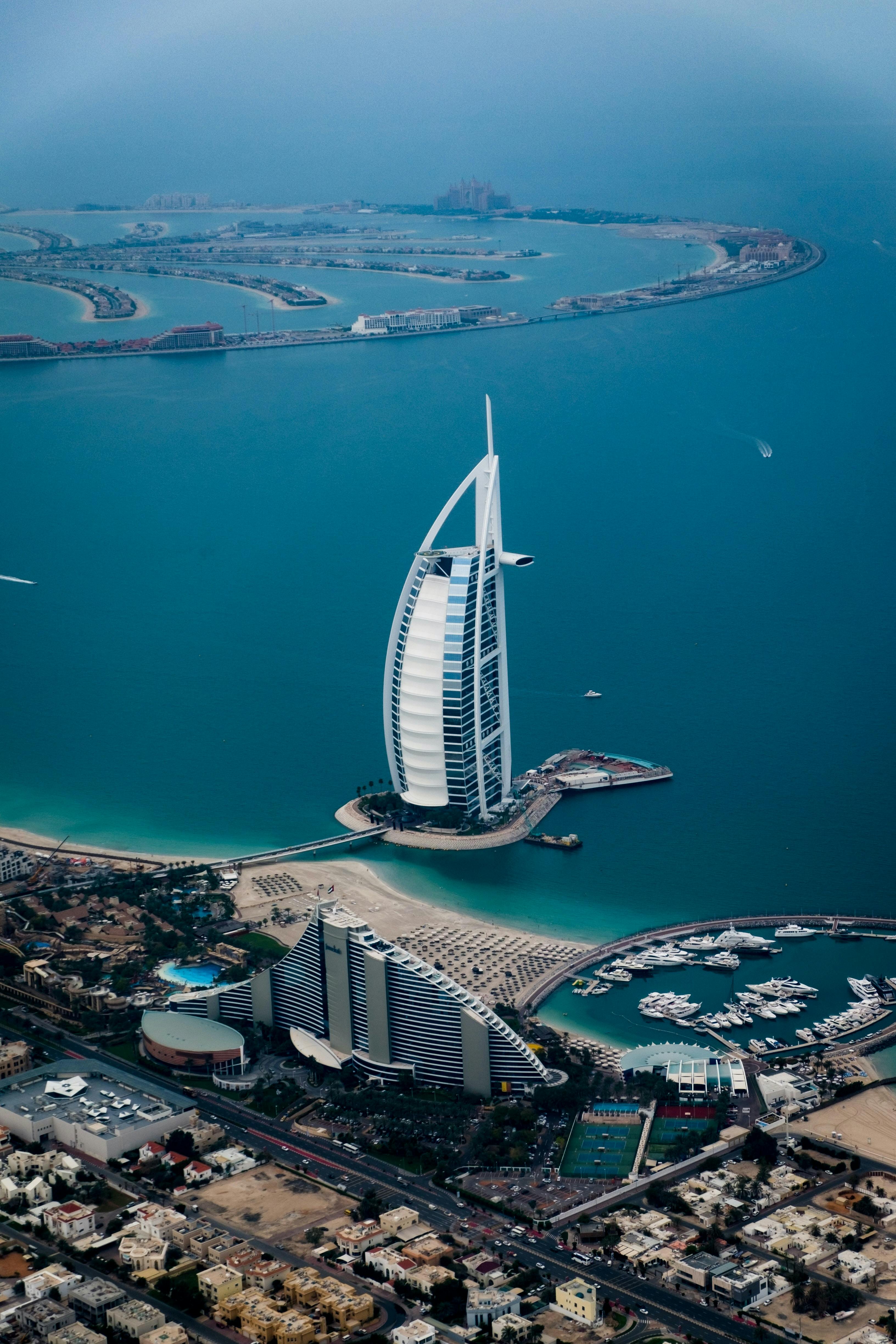 Beaches near top attractions in Dubai