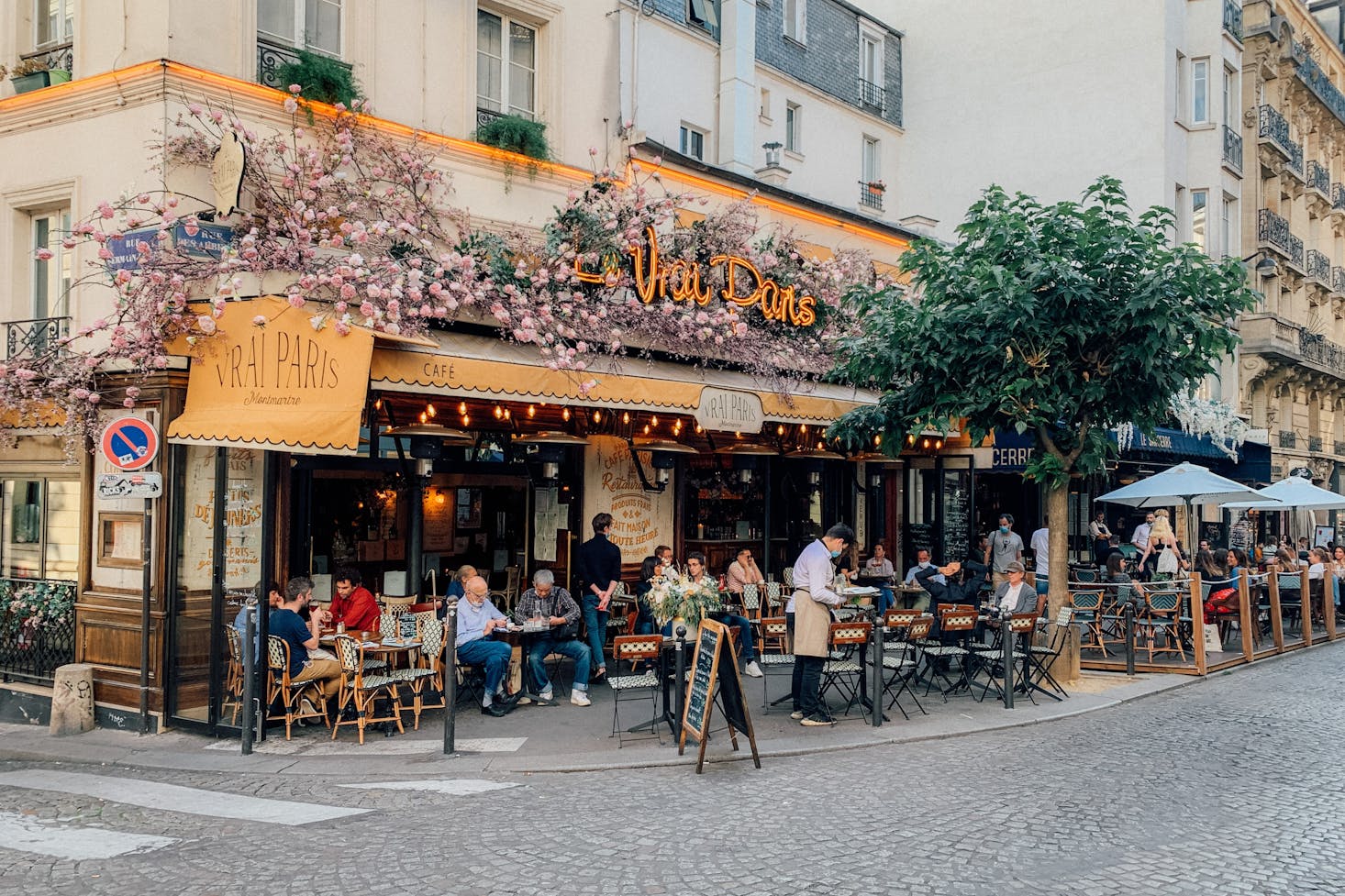 Romantic restaurants in Paris