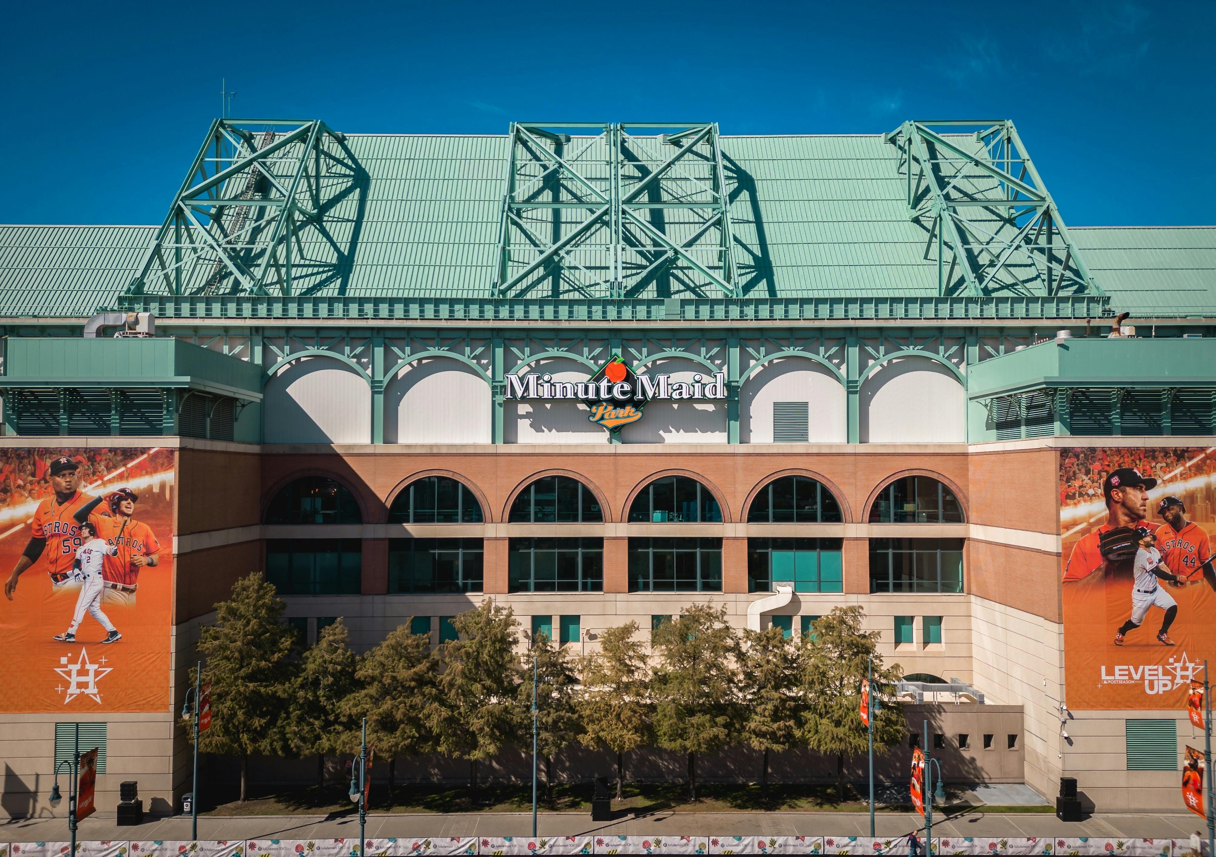 Minute Maid Park, MLB's Second Retractable-Roof-Ballpark