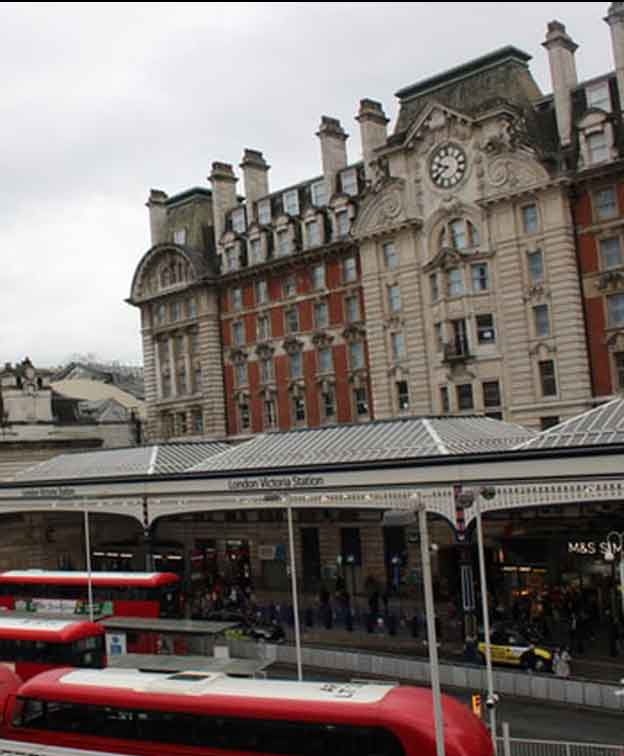 Victoria Station Luggage Storage 