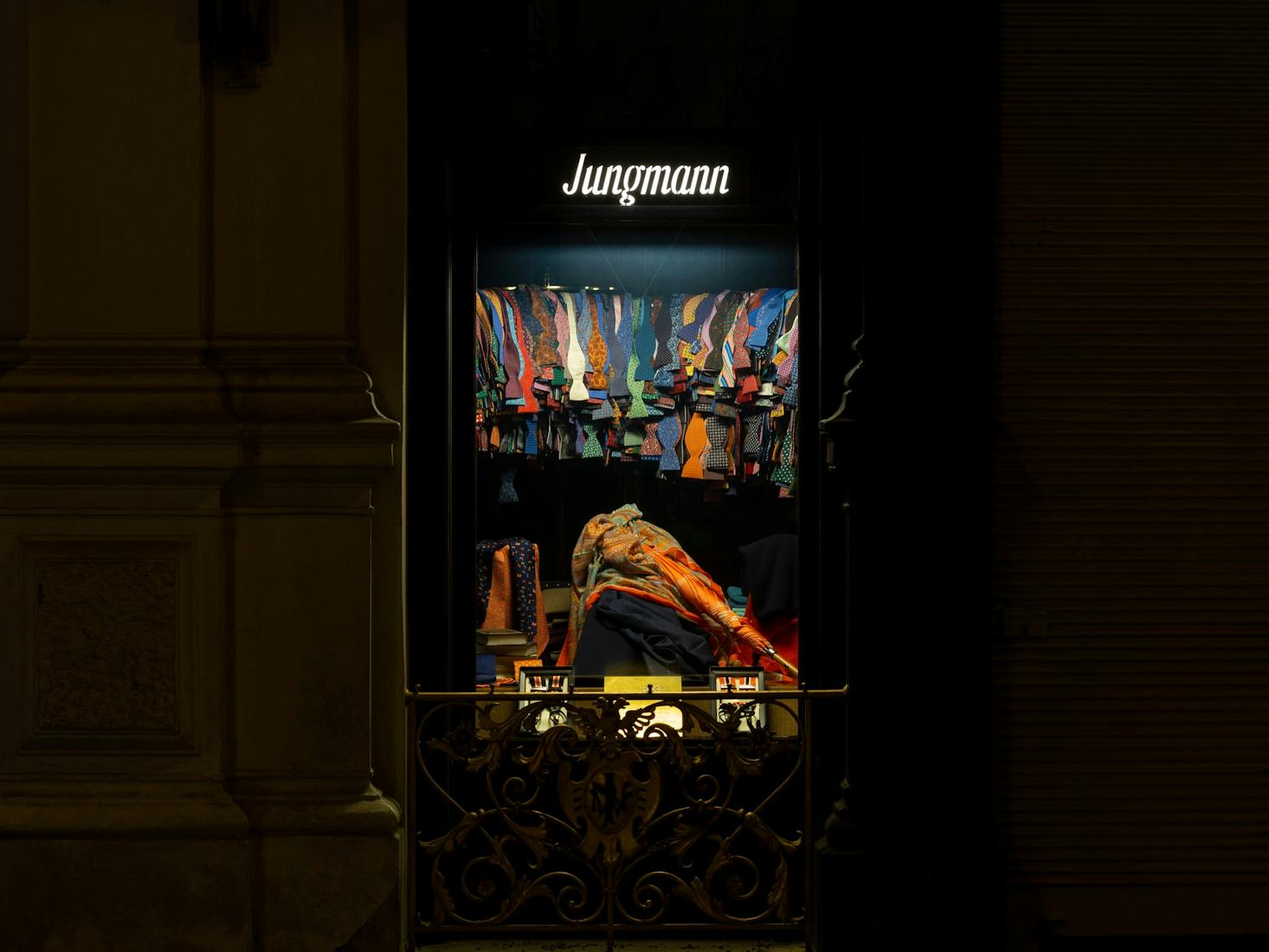 A shopping display in Vienna at night