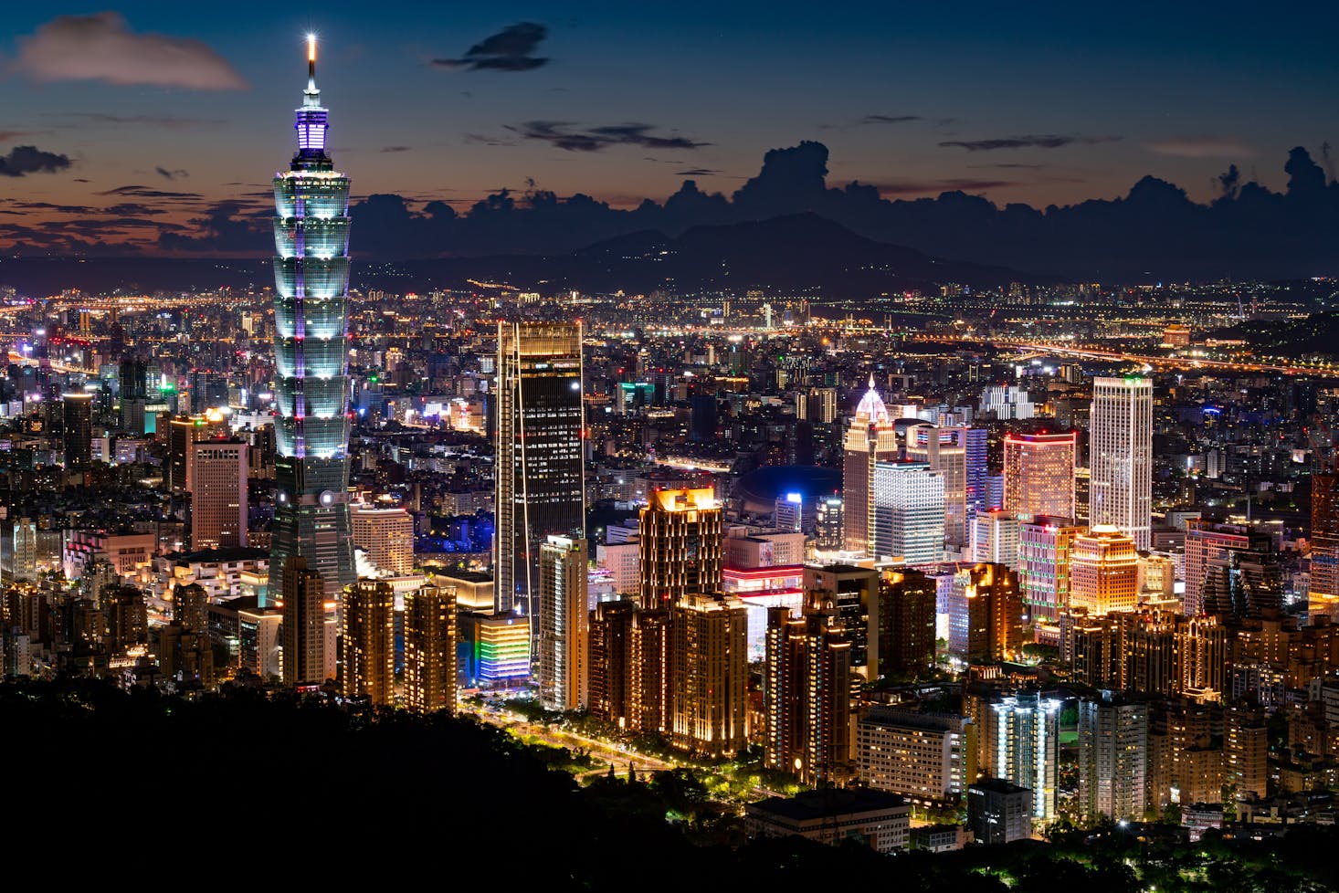 Taipei by night