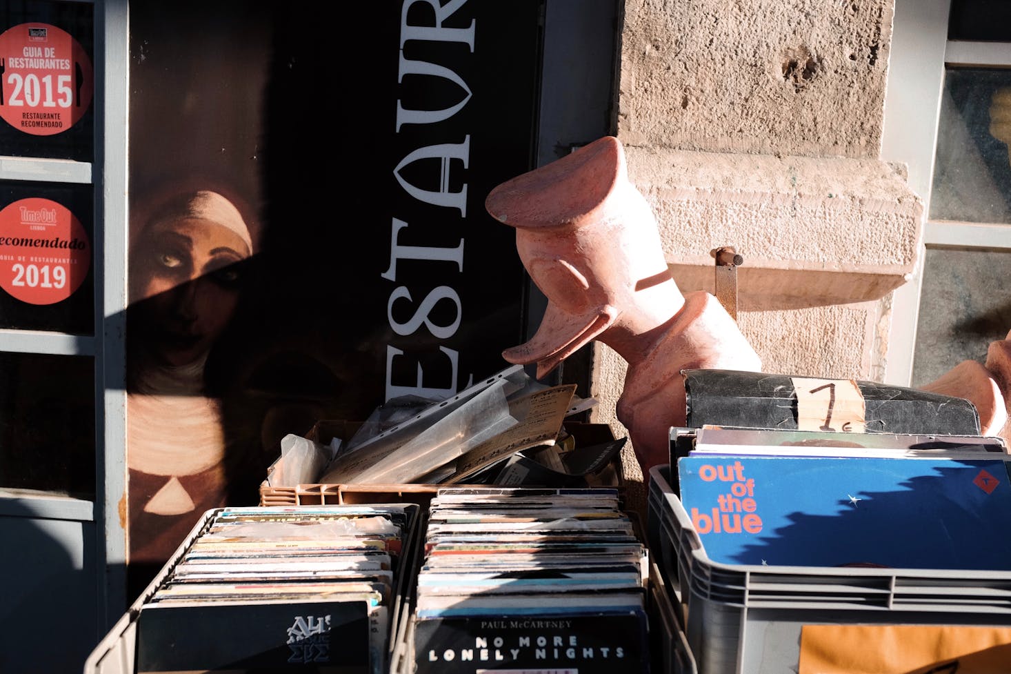 Flea markets in Lisbon