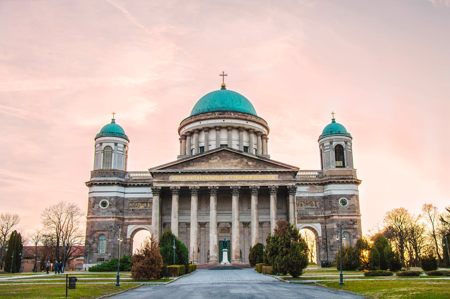 Weekend trips from Budapest to Esztergom