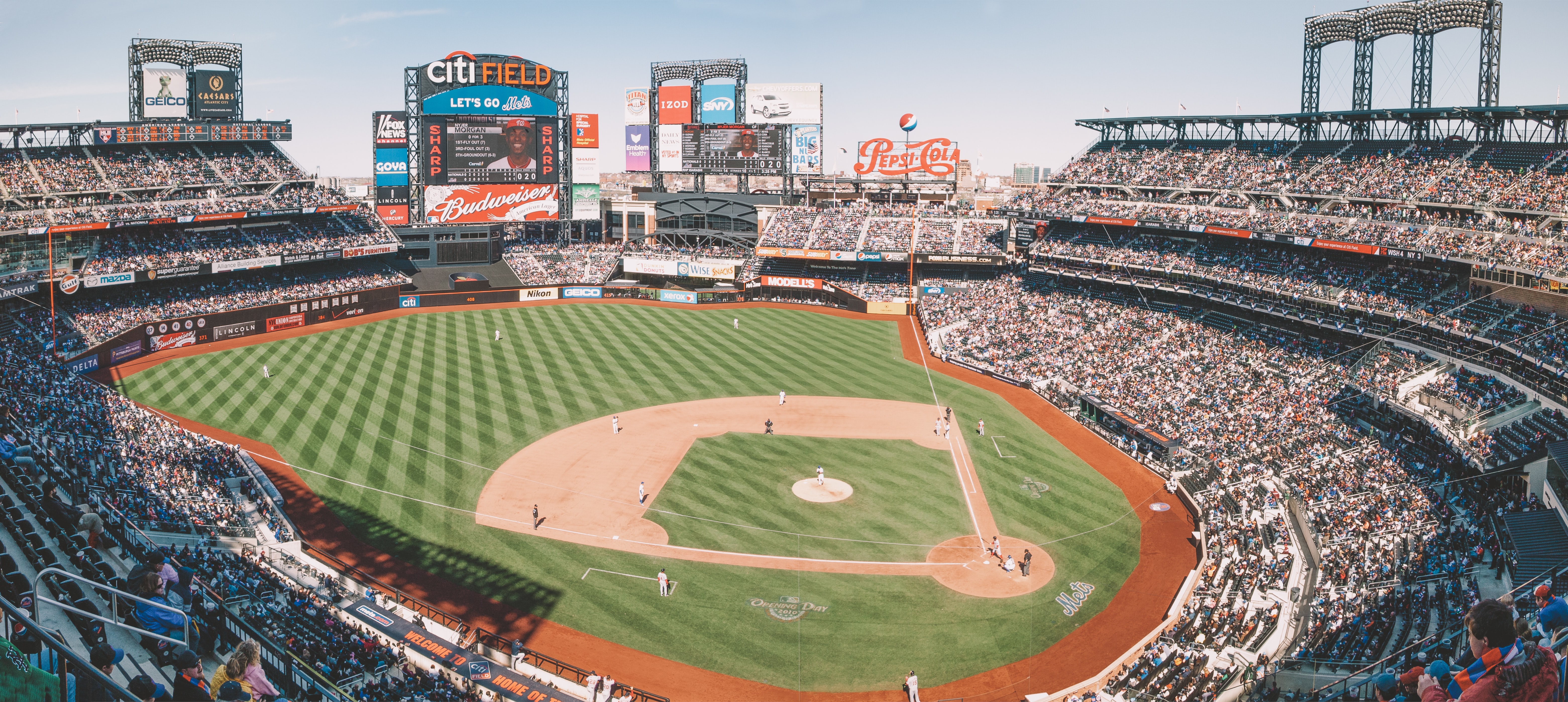 citi field luggage storage