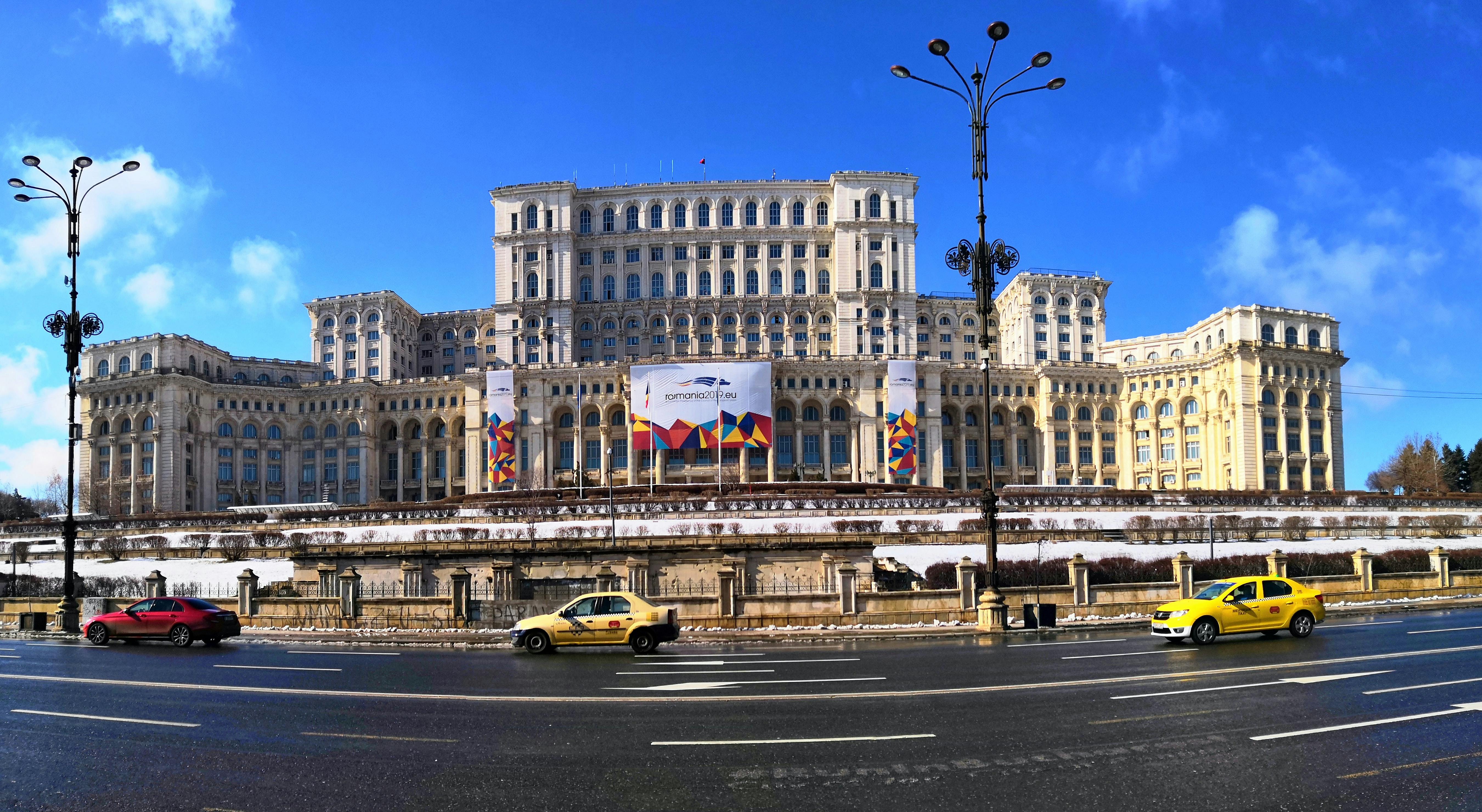 Feel Blue Sky - Politehnica, Bucharest – Updated 2024 Prices