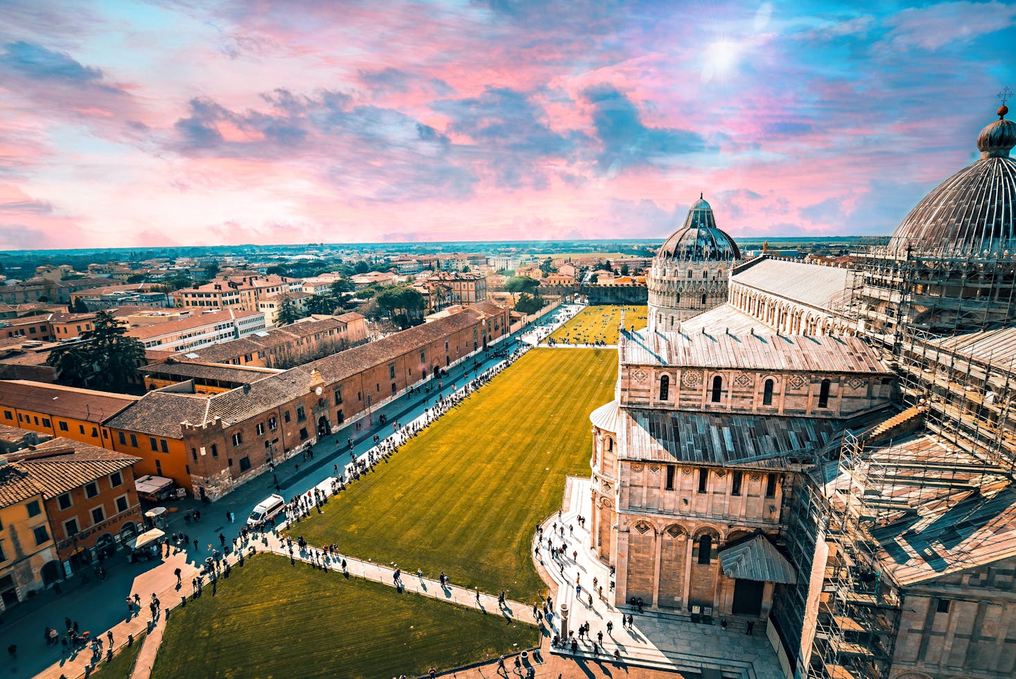 City walks in Pisa, Italy