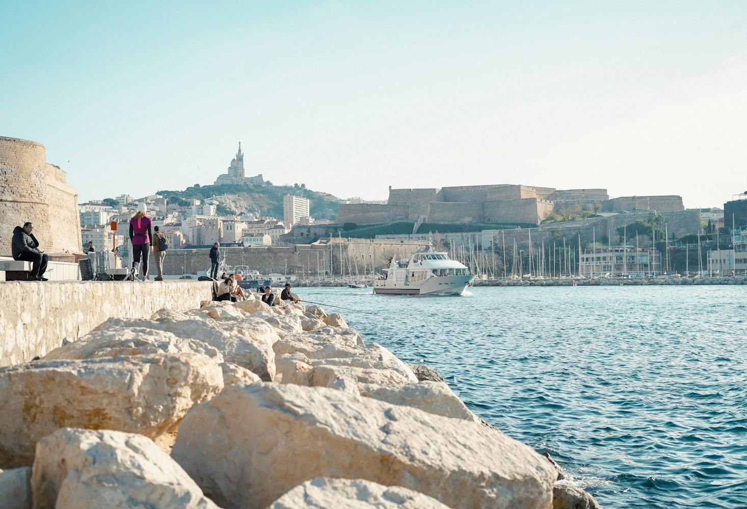 Outdoor activities for families in Marseille
