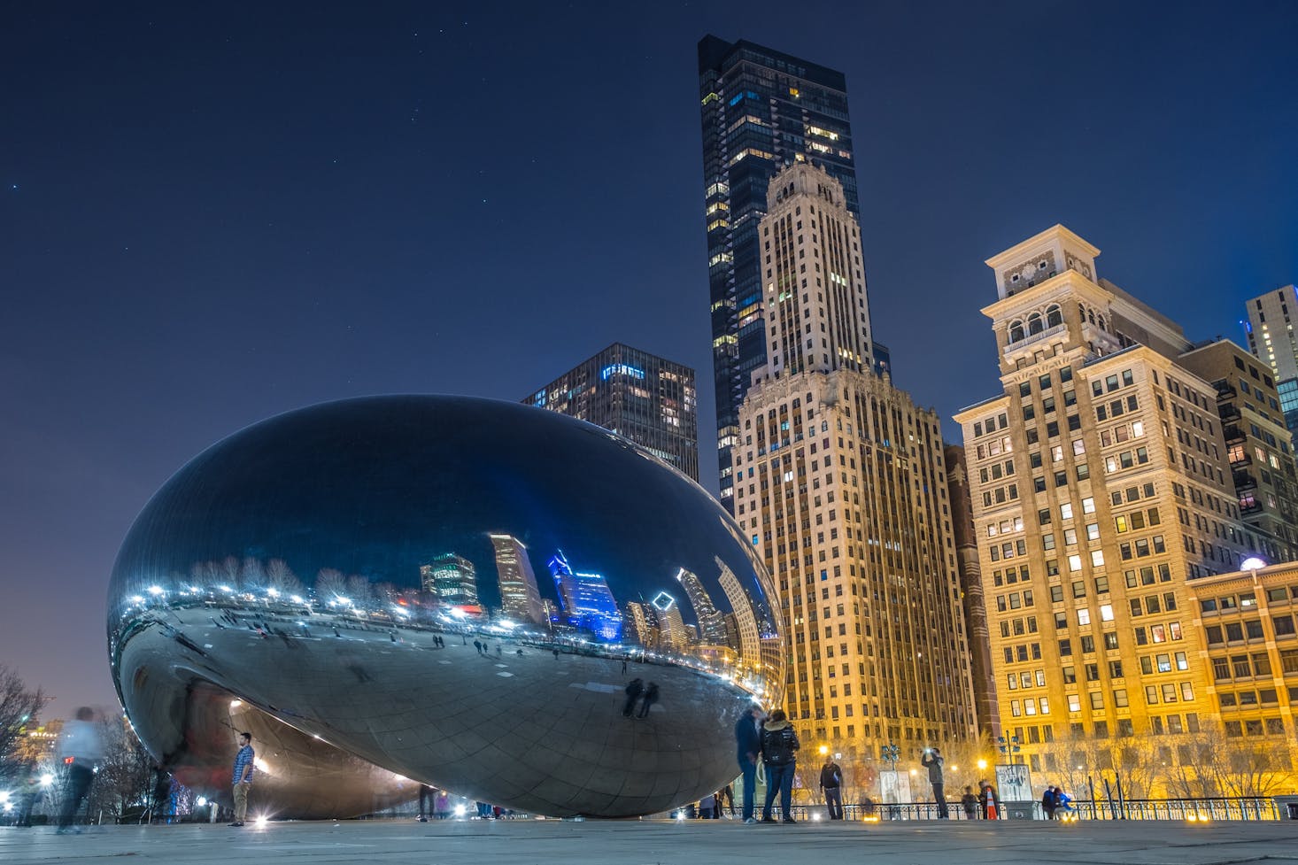 Cloud Gate sculpture in Chicago near Millennium Station