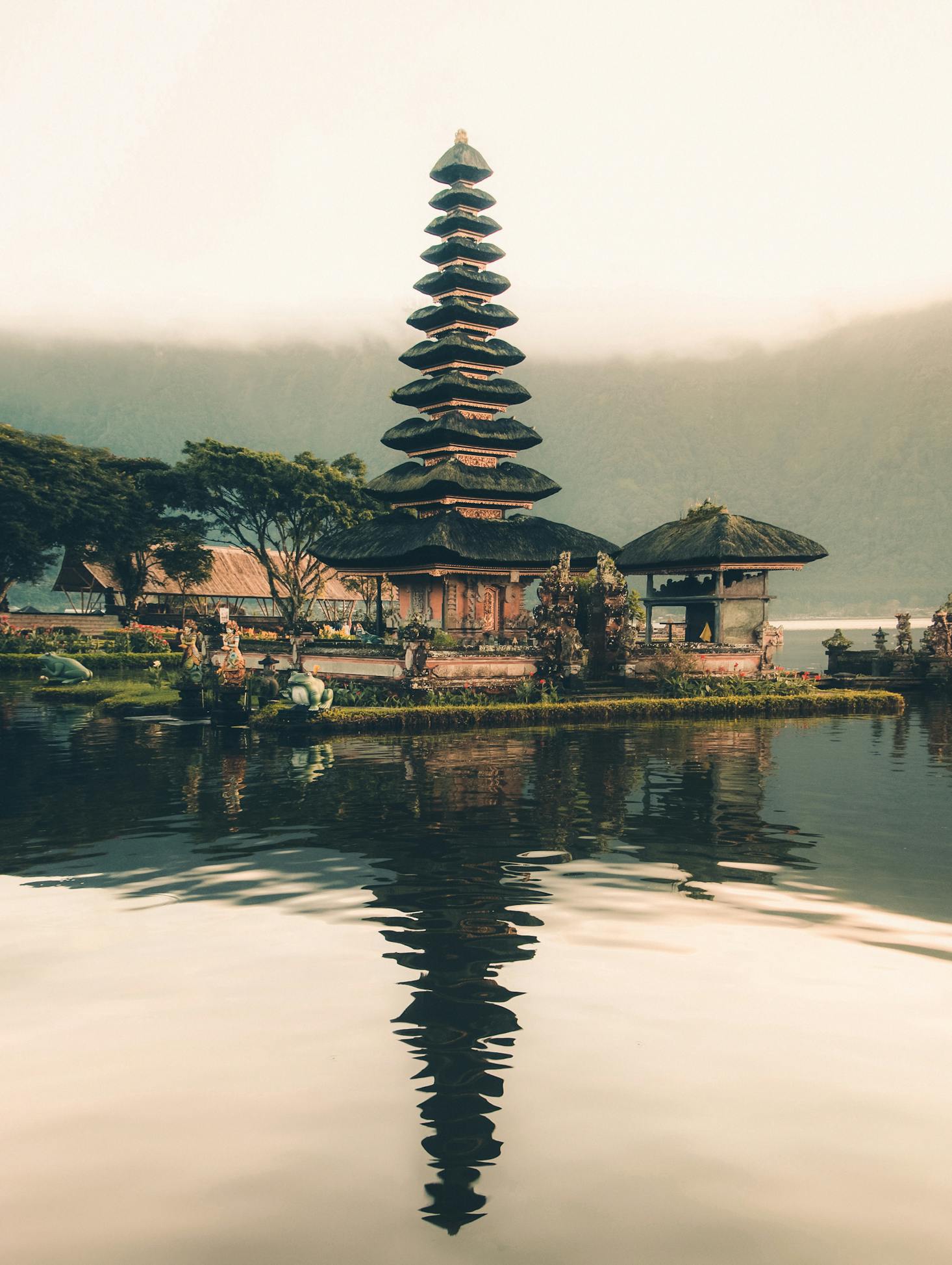 Luggage storage close to the temples of Bali