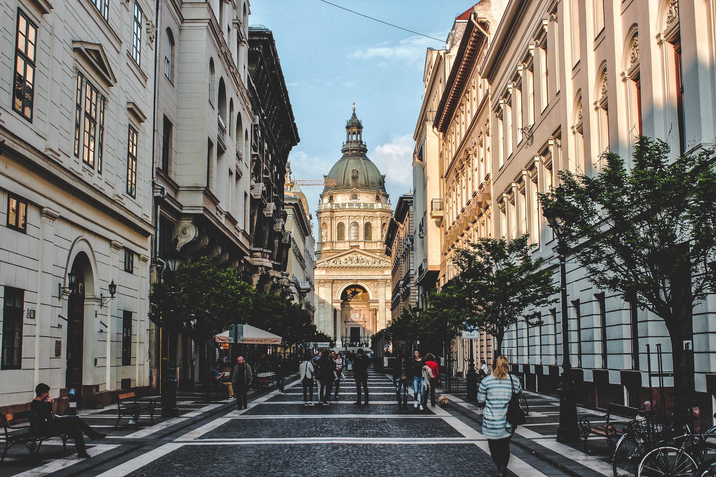 Is Budapest Safe To Visit A Comprehensive Safety Guide Bounce   7aeadac0 7e3d 4842 8ff7 D9a5c8d639ef Arpad Spodni YEKFW5vhnlQ Unsplash 