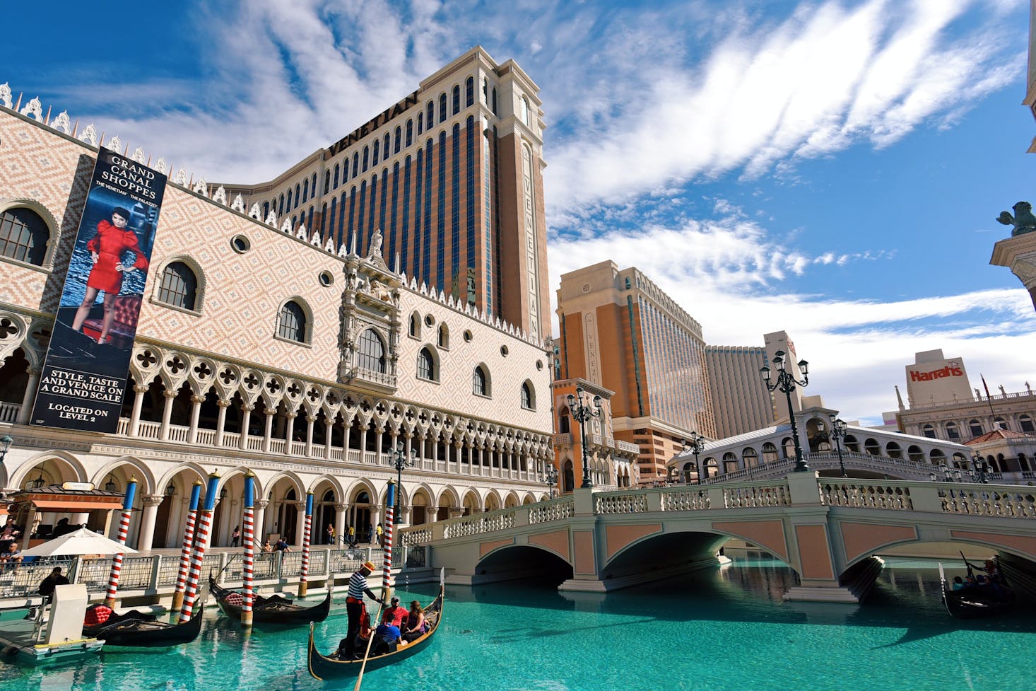 Gondola rides with kids at the Venetian in Las Vegas