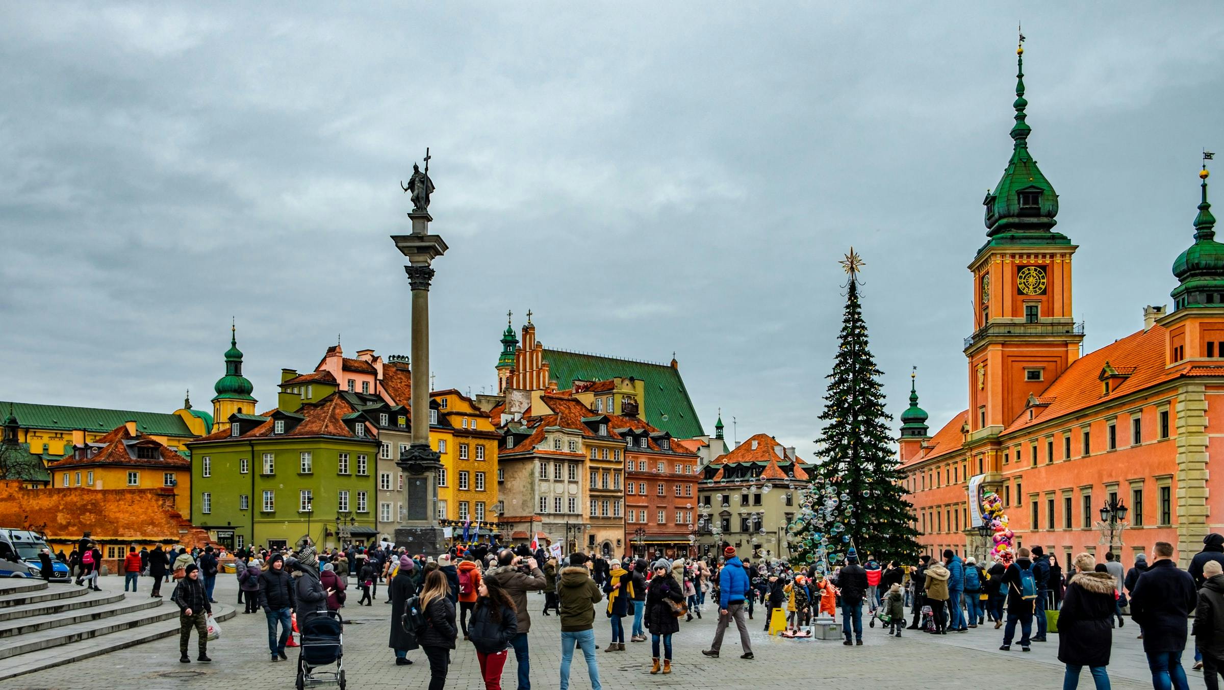 Everything You Need To Know About Shopping In Warsaw - Bounce