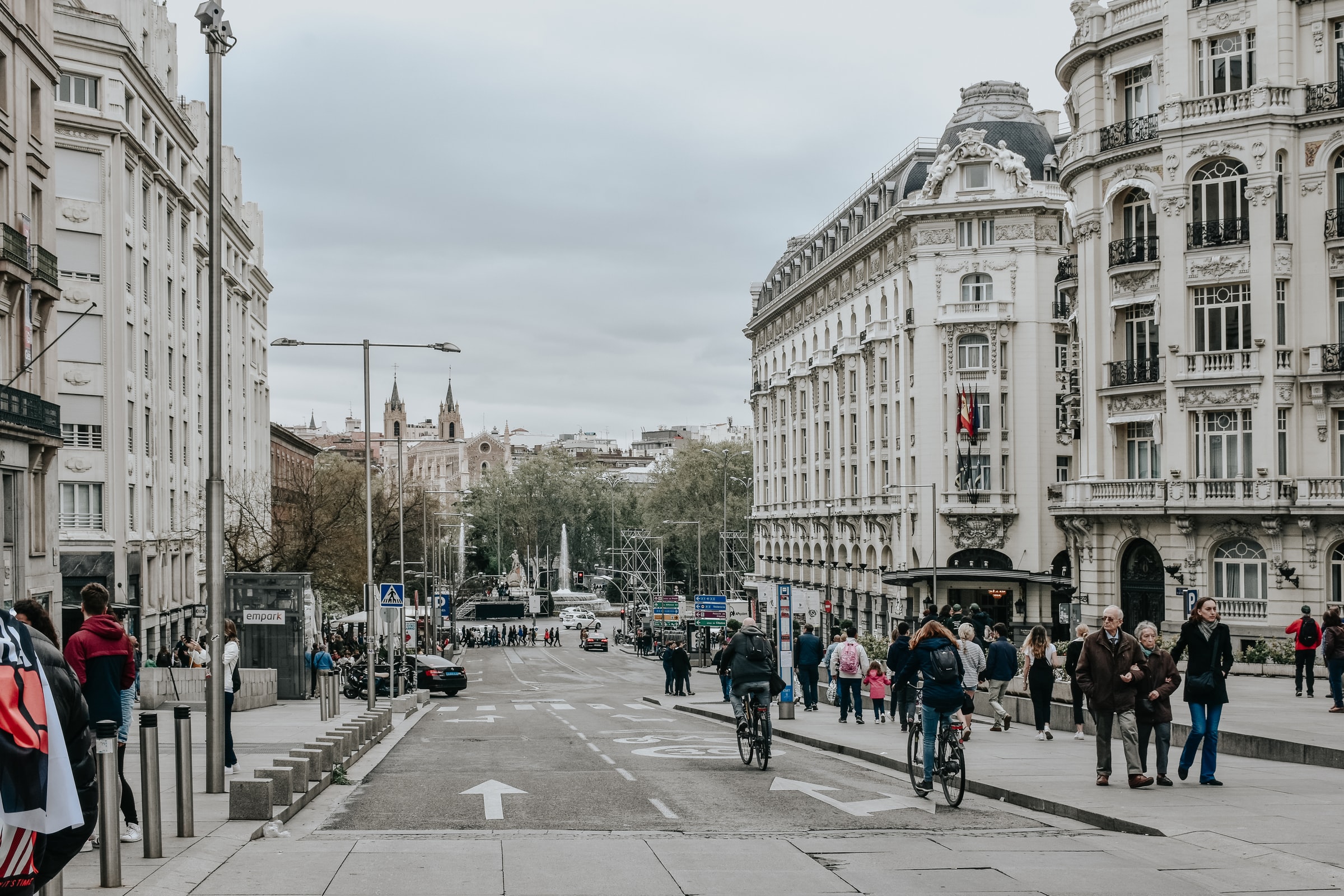 How To Get Around Madrid - Bounce