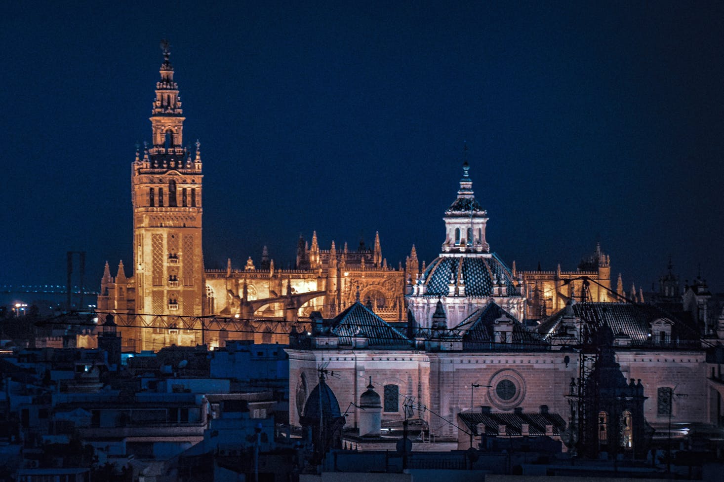 Things to do at night in Seville