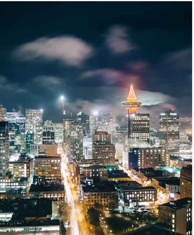 vancouver airport luggage storage