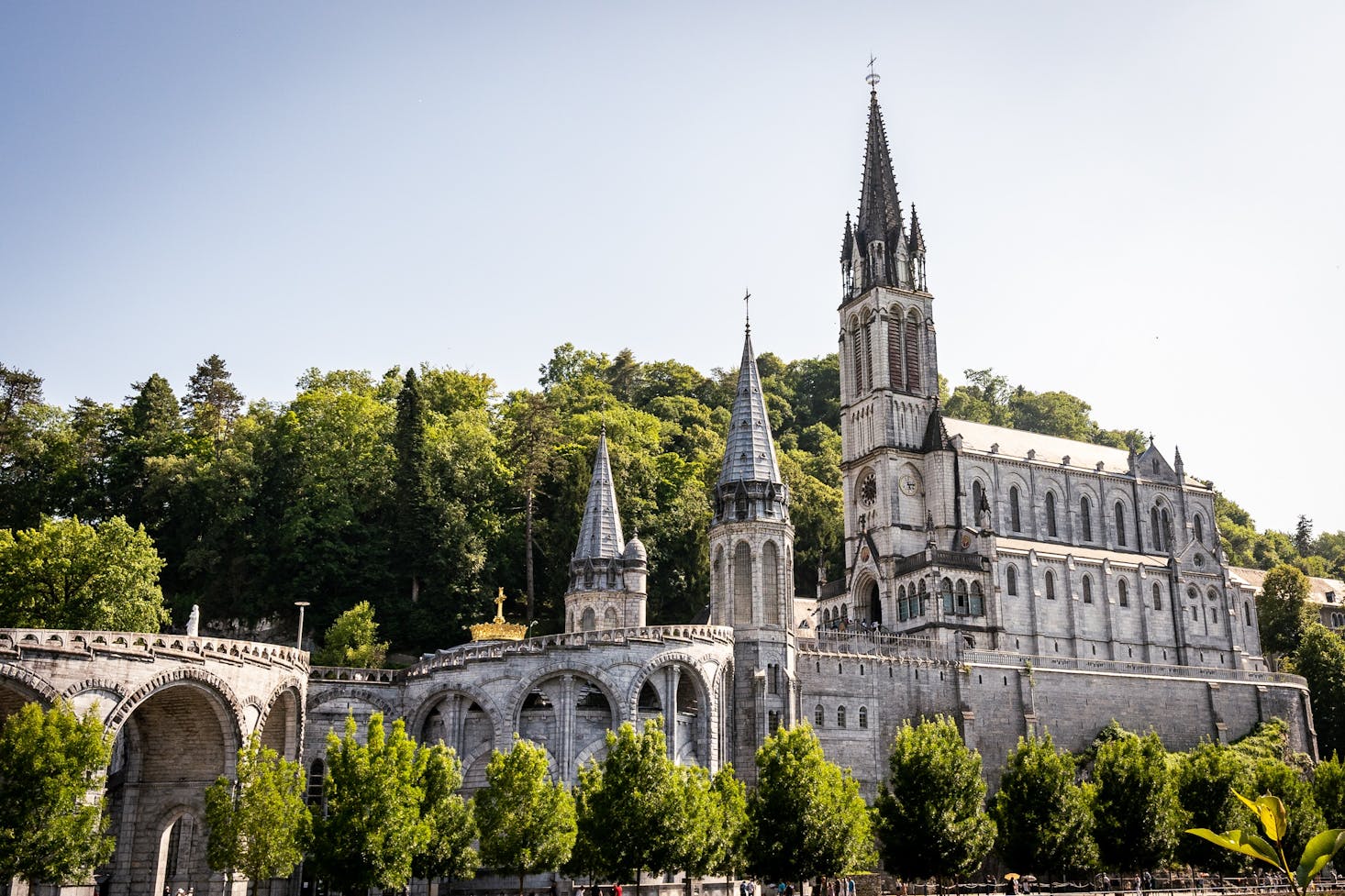 luggage storage Lourdes