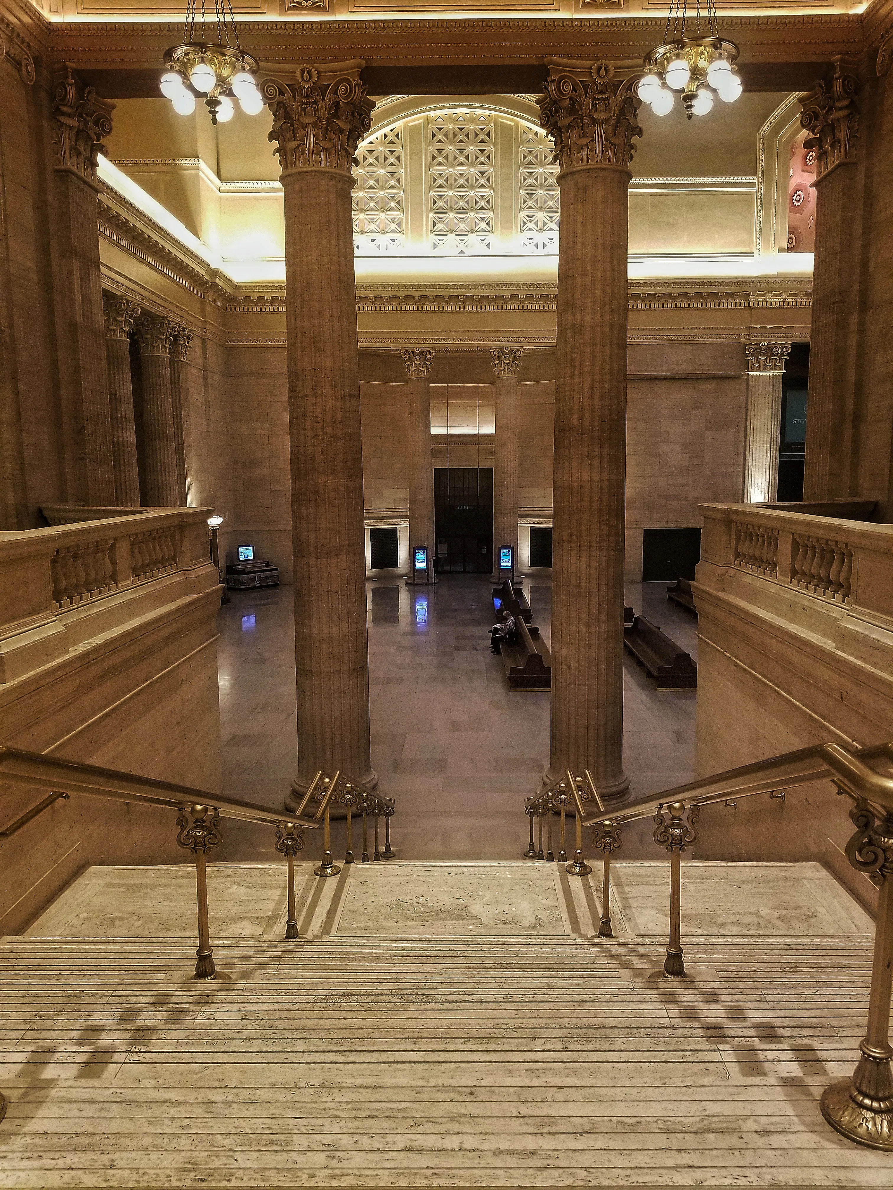 Chicago Union Station Luggage Storage From $2.34/Day | 124 Storage ...