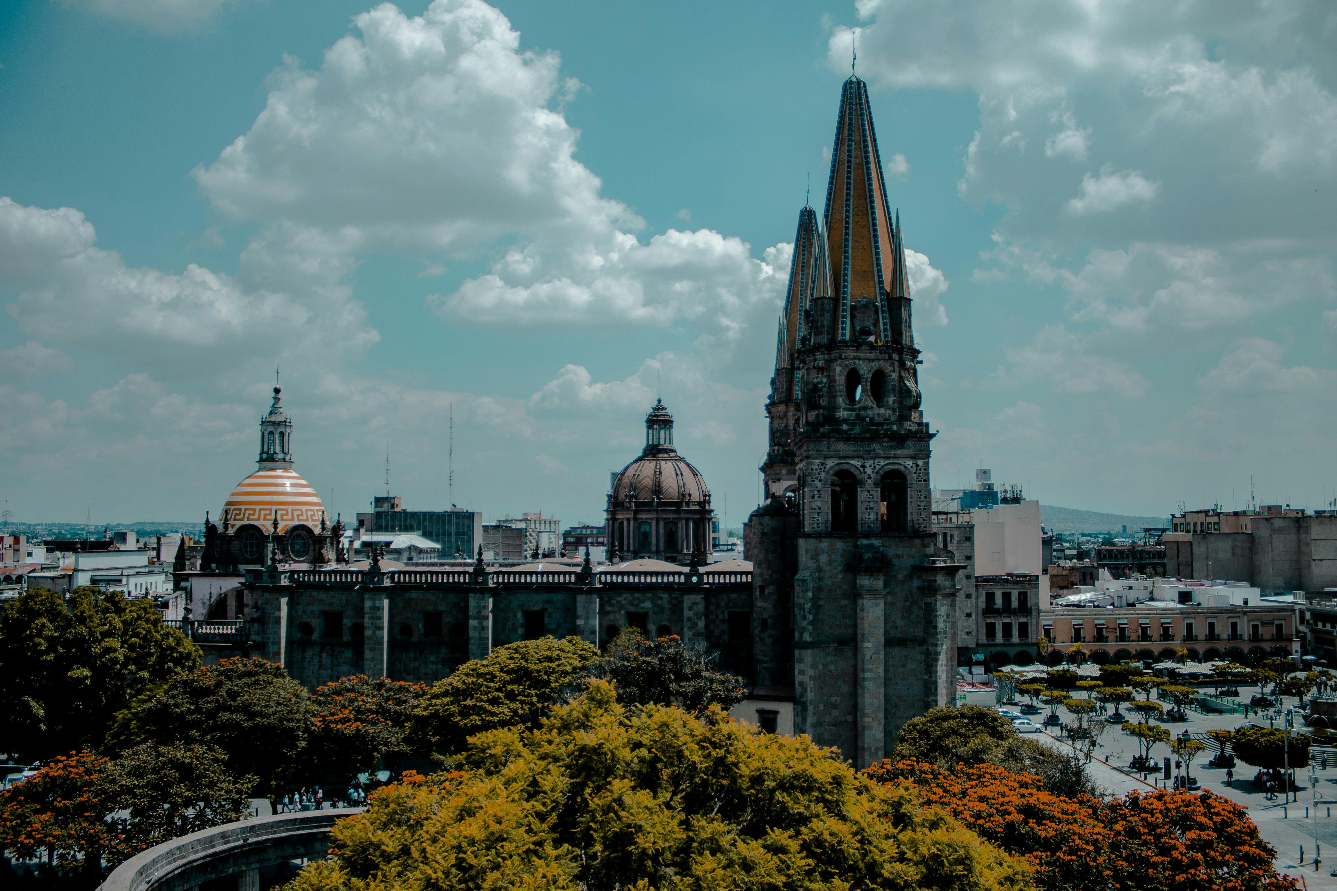 Layover in Guadalajara – The Ultimate Guide 2024 - Bounce