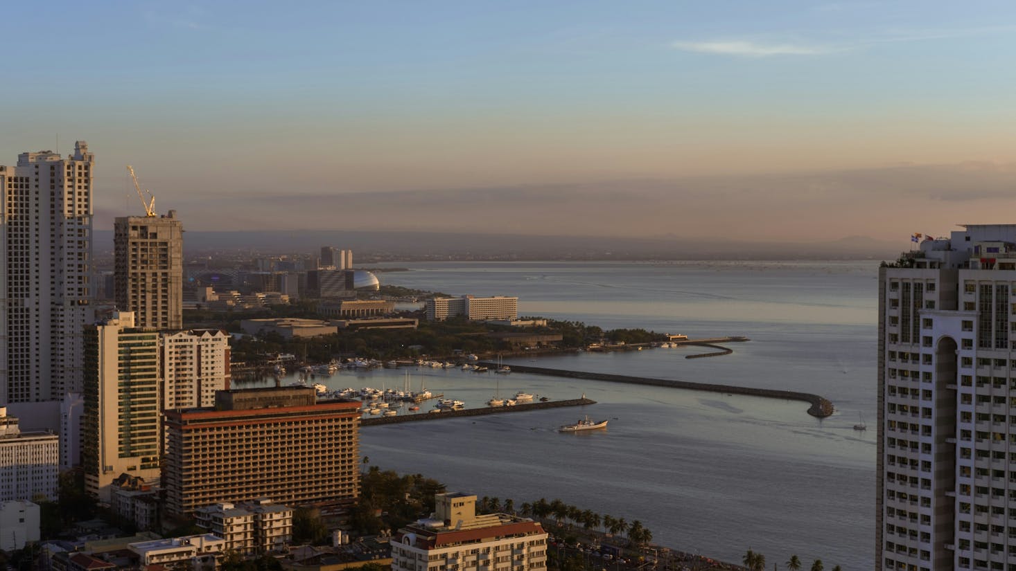 Early sunset over Manila Bay