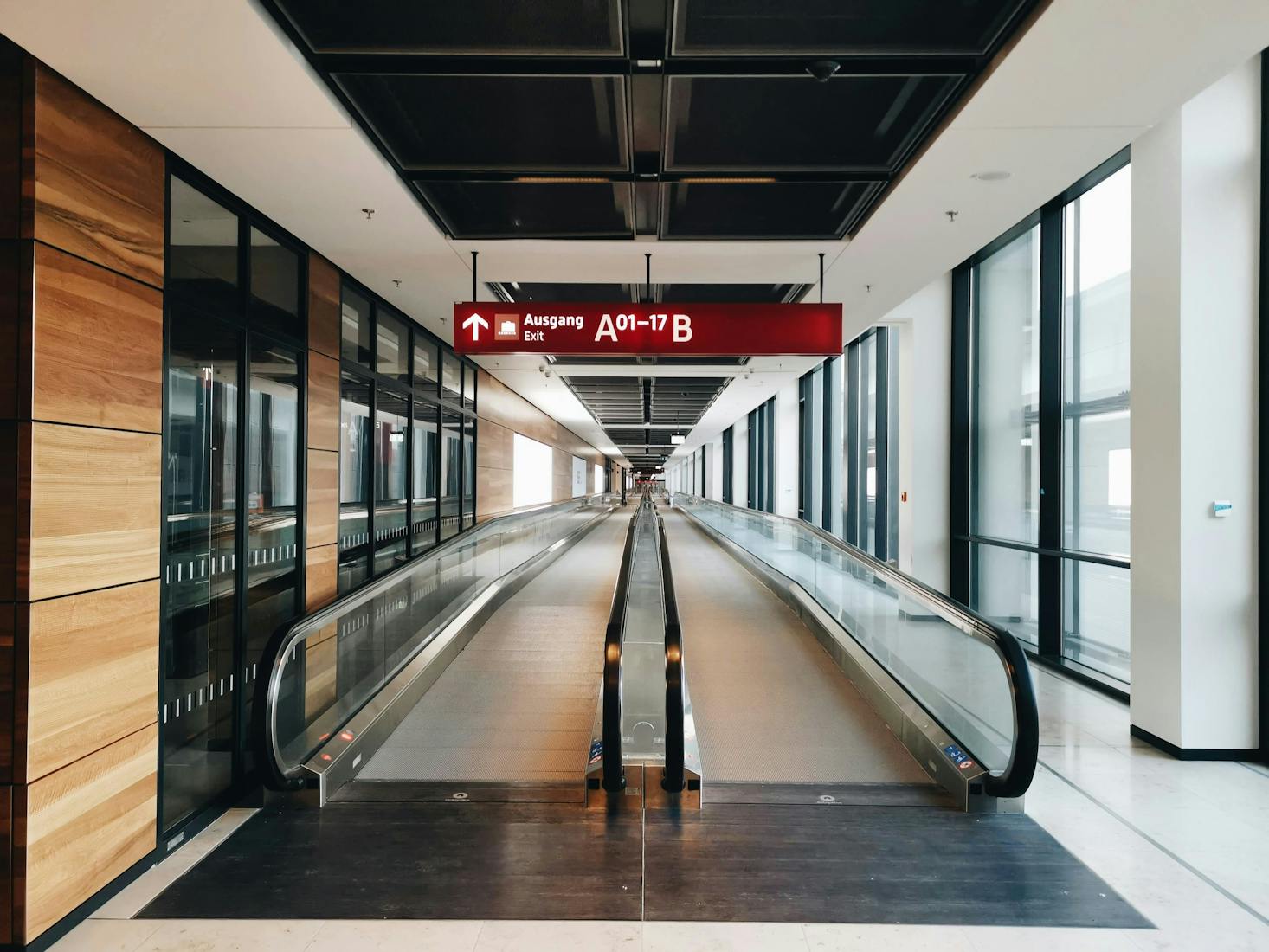 Walkways at Berlin Brandenburg Airport 