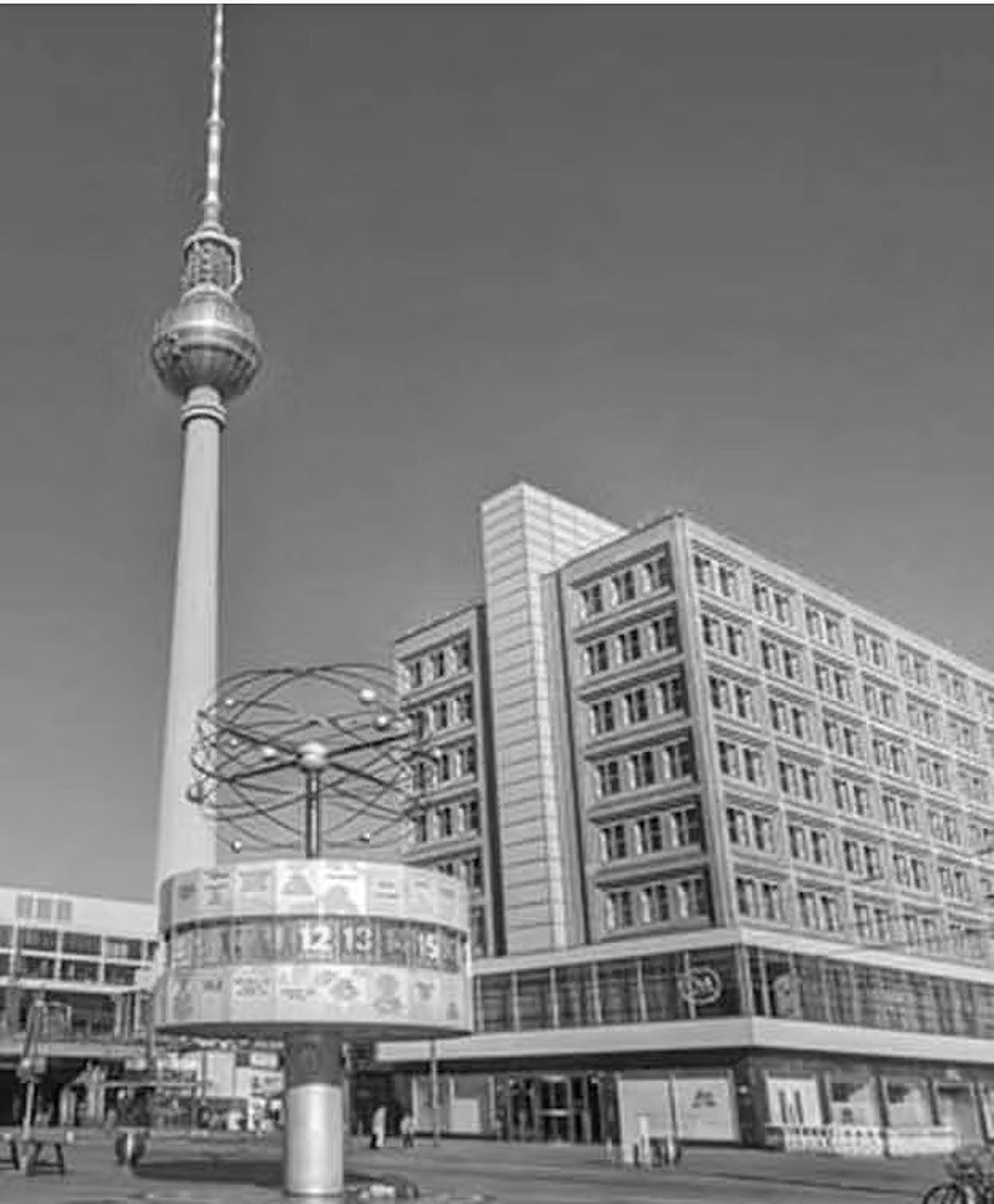 Gepäckaufbewahrung und Schließfächer Berlin-Alexanderplatz.