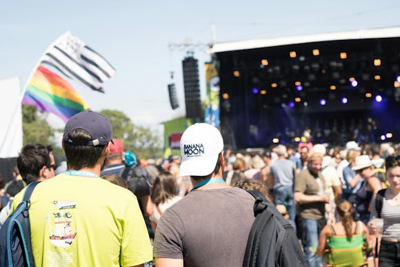 A lively festival celebration of Cinco de Mayo during a sunny day