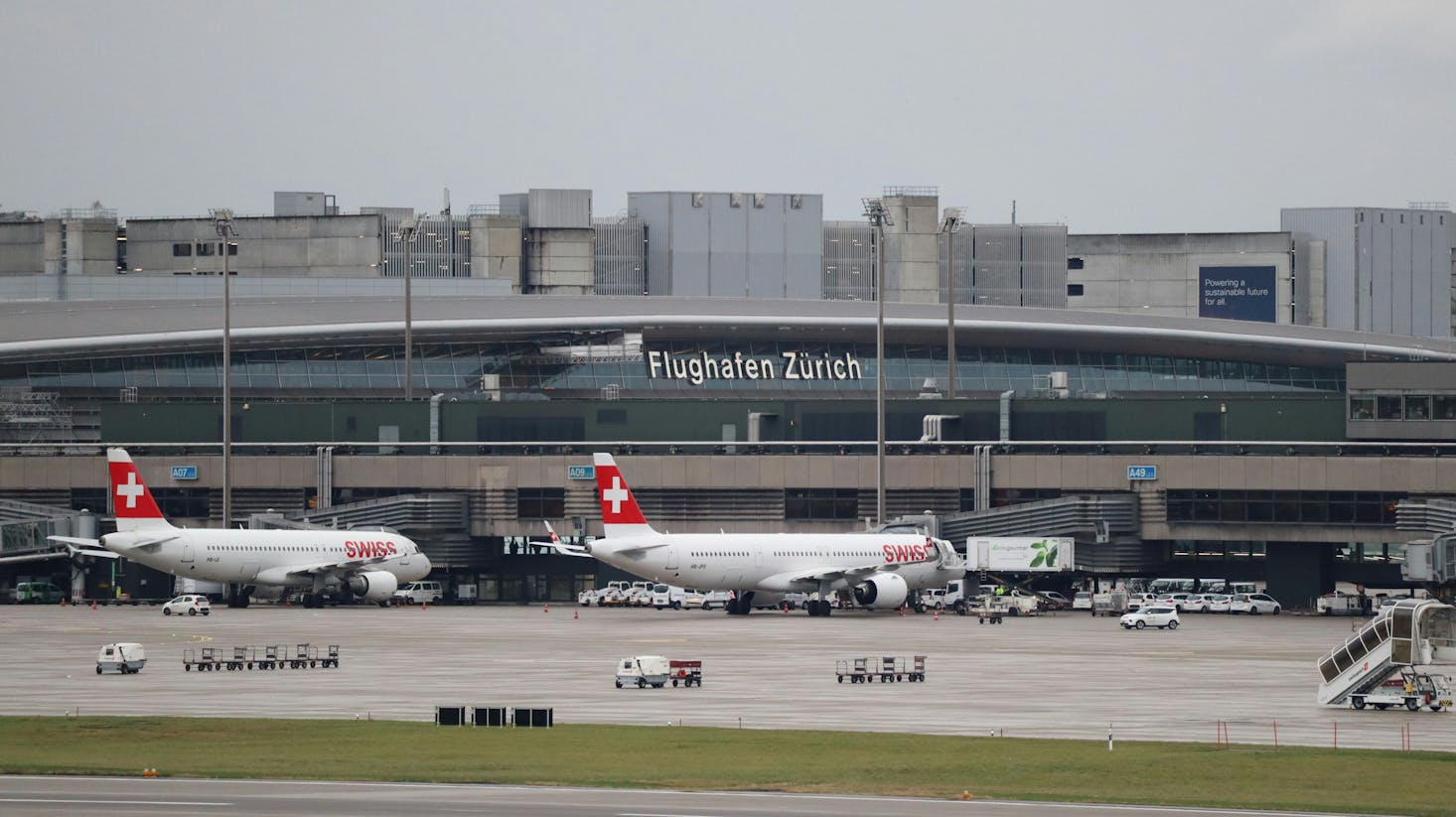 Gepäckaufbewahrung und Schließfächer am Flughafen Nähe Zürich.