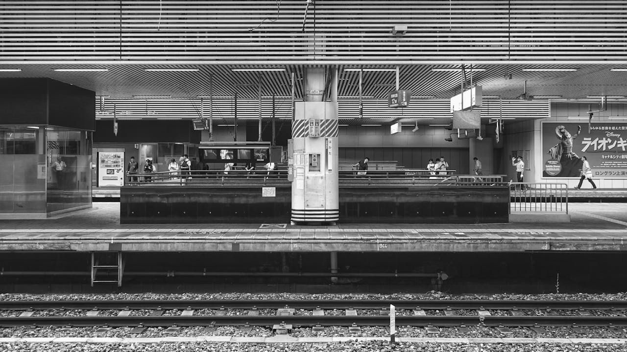 Empty train platform at Hakata Station