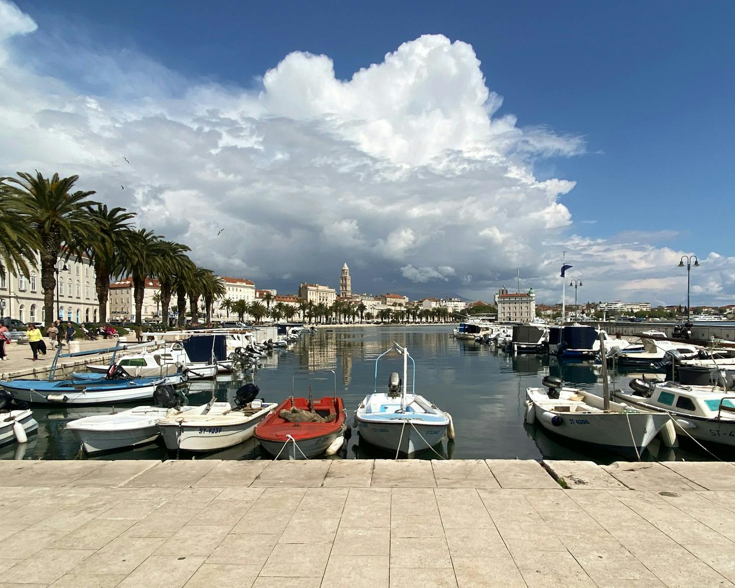 Gepäckaufbewahrung und Schließfächer am Hafen von Split.