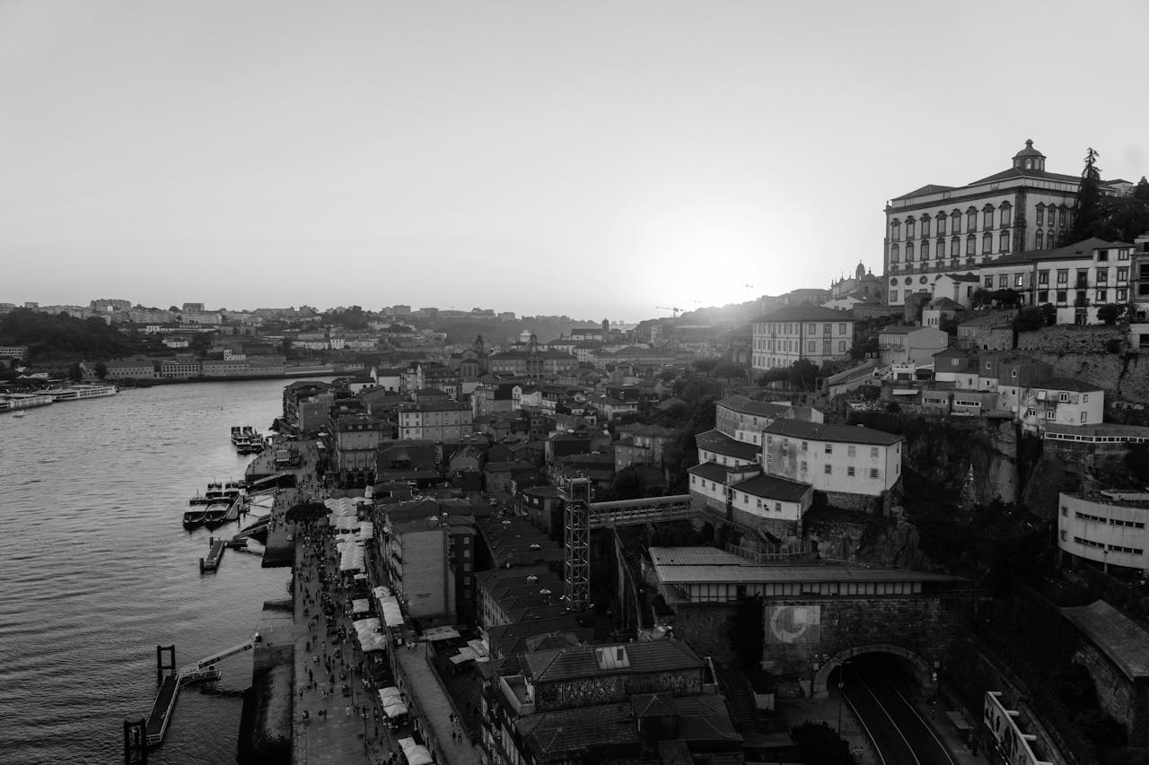 imagem da cidade do Porto, Portugal, onde podes guardar bagagem com a Bounce