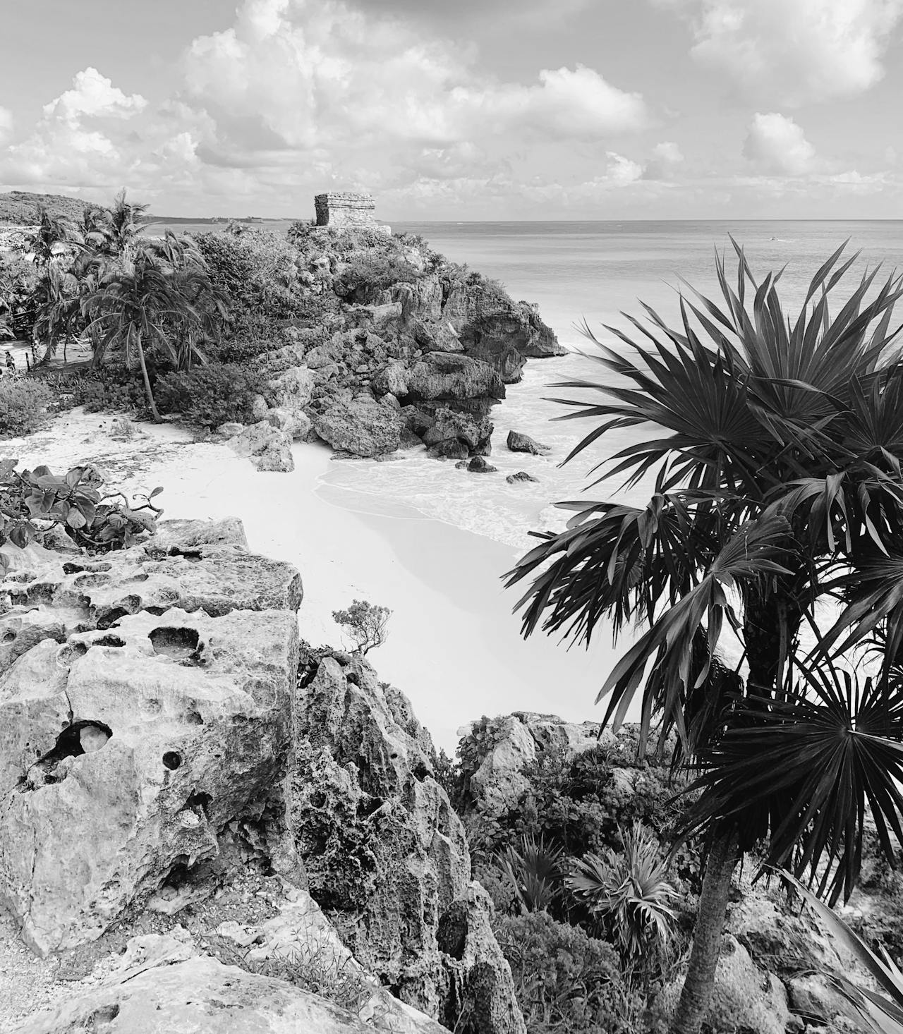 Imagen de una playa de Tulum donde podrás encontrar una consigna de equipaje de Bounce cerca