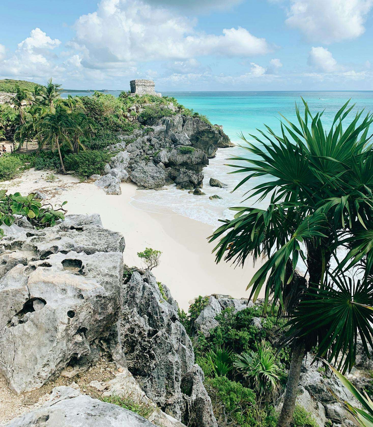 Imagen de una playa de Tulum donde podrás encontrar una consigna de equipaje de Bounce cerca