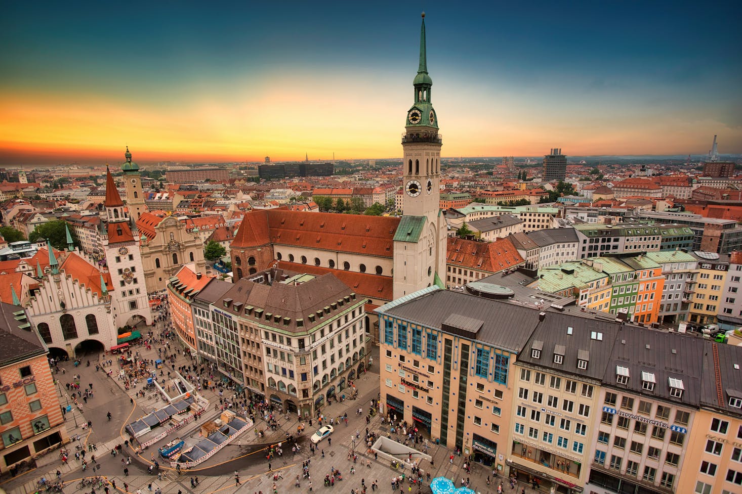 Gepäckaufbewahrung und Schließfächer am Marienplatz in München.